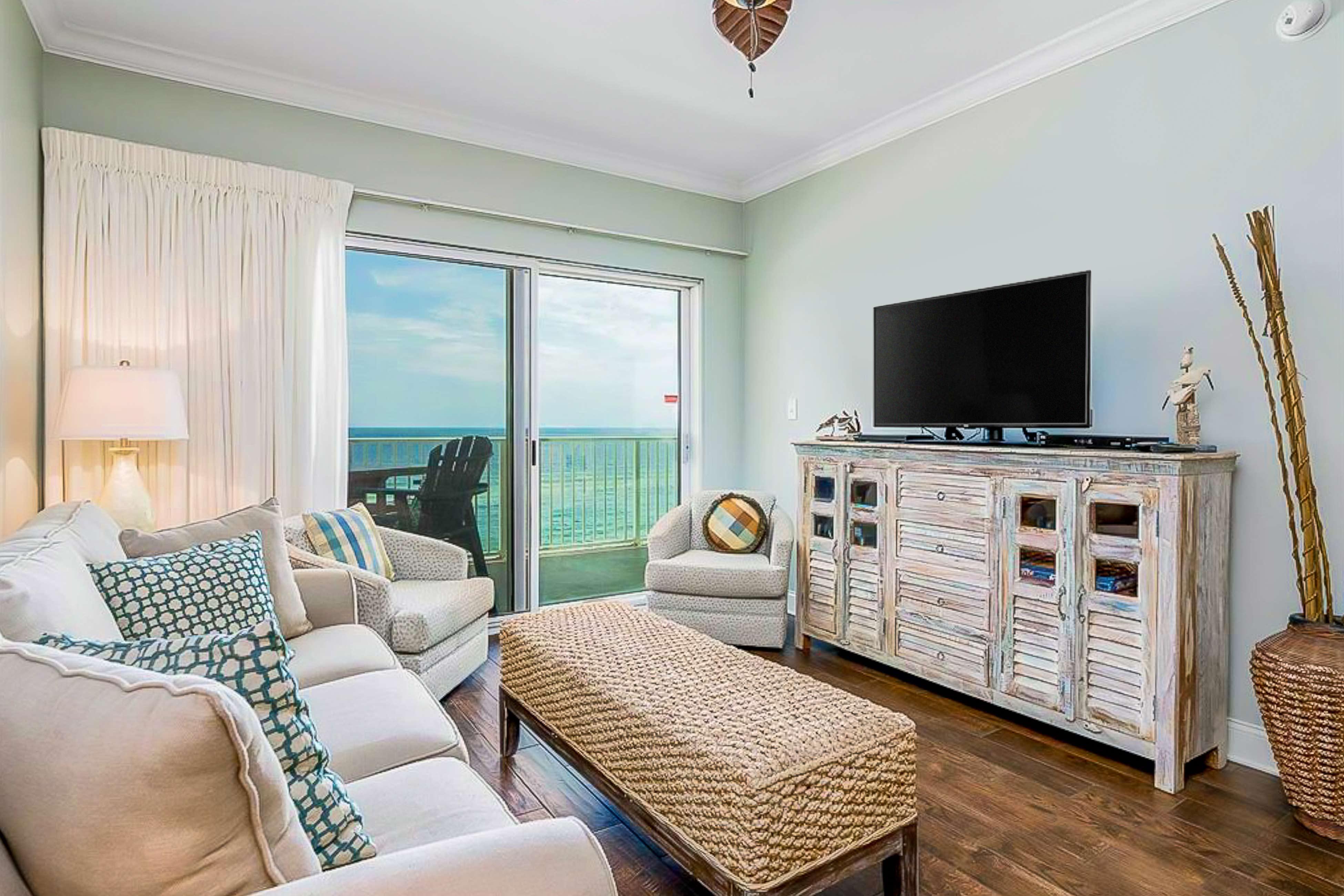 Property Image 1 - Crystal Shores 604