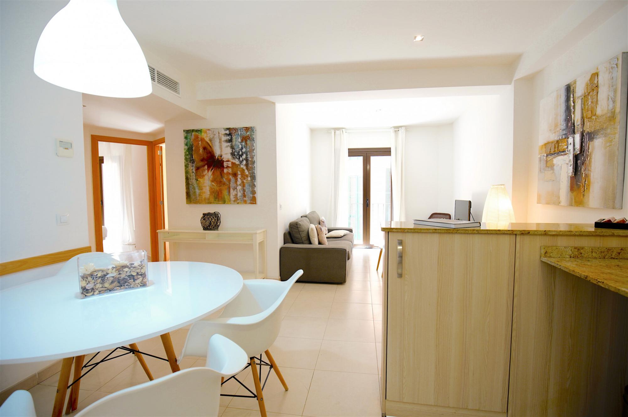 Property Image 2 - Radiant Apartment with Balcony in the Heart of Palma