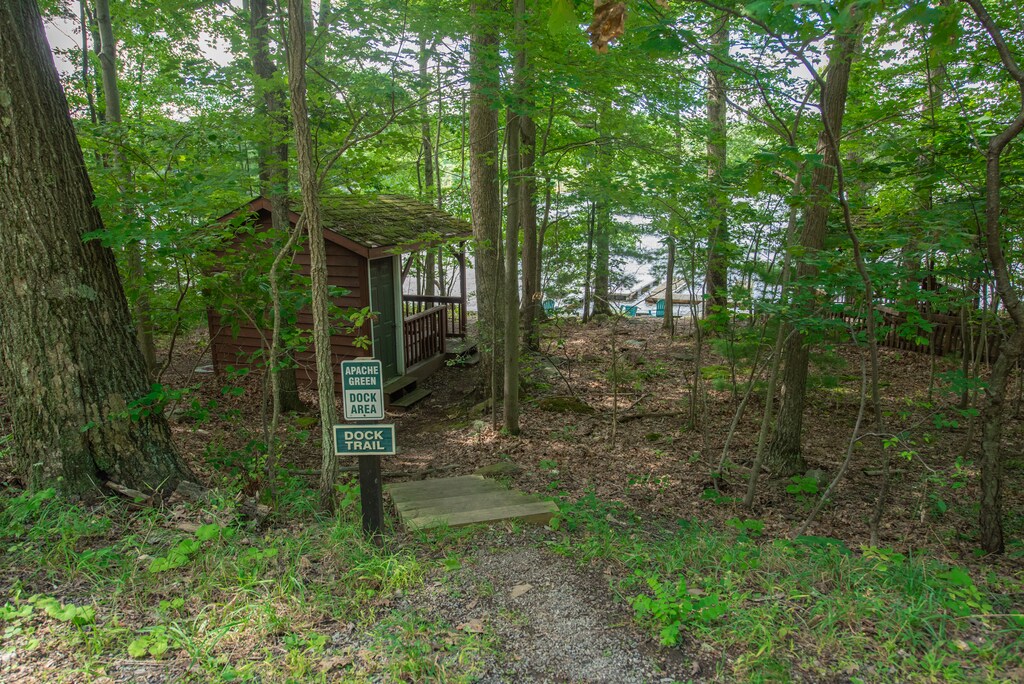 Lake Access is located across from Highwood Dr. Marked with "Apache Green Dock Area" Sign