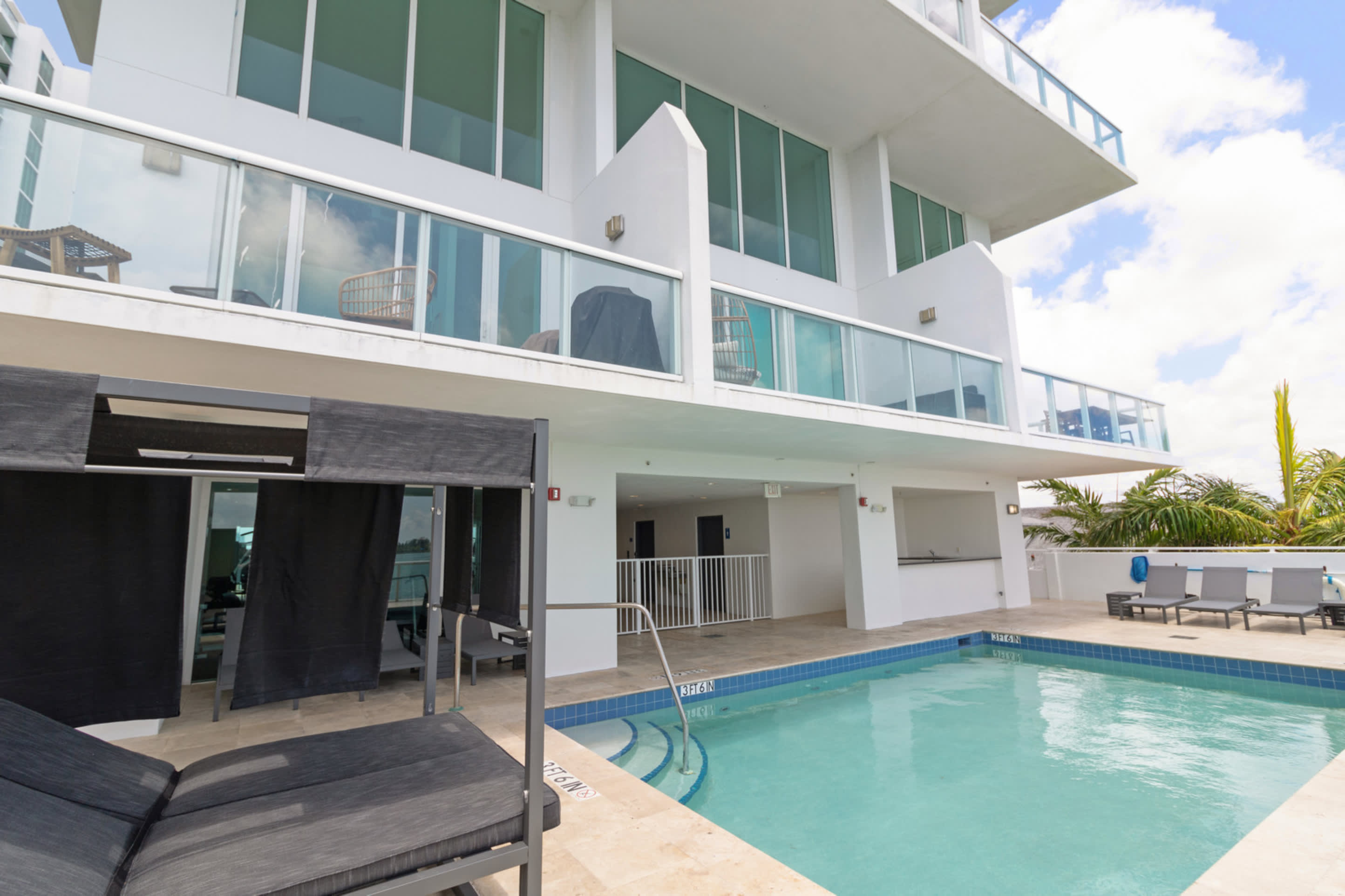 2-Story Waterfront Condo | Heated Pool | 10 mins to Beach