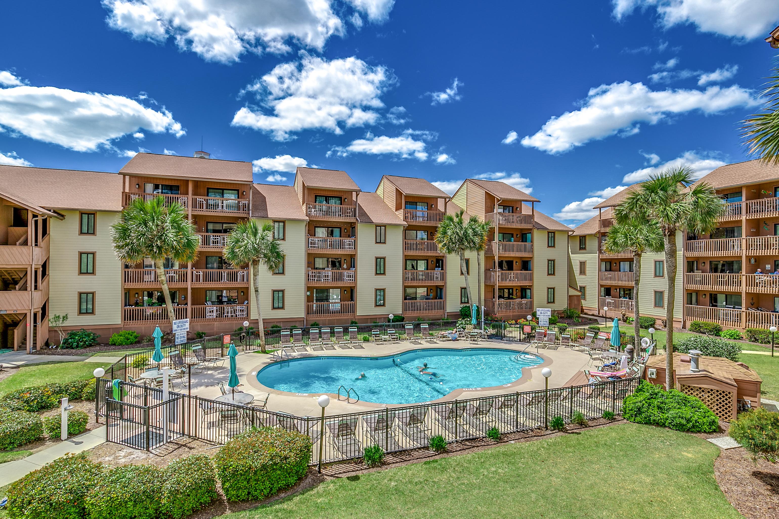 Property Image 1 - Large Condo with Beautiful Pool and Courtyard Views