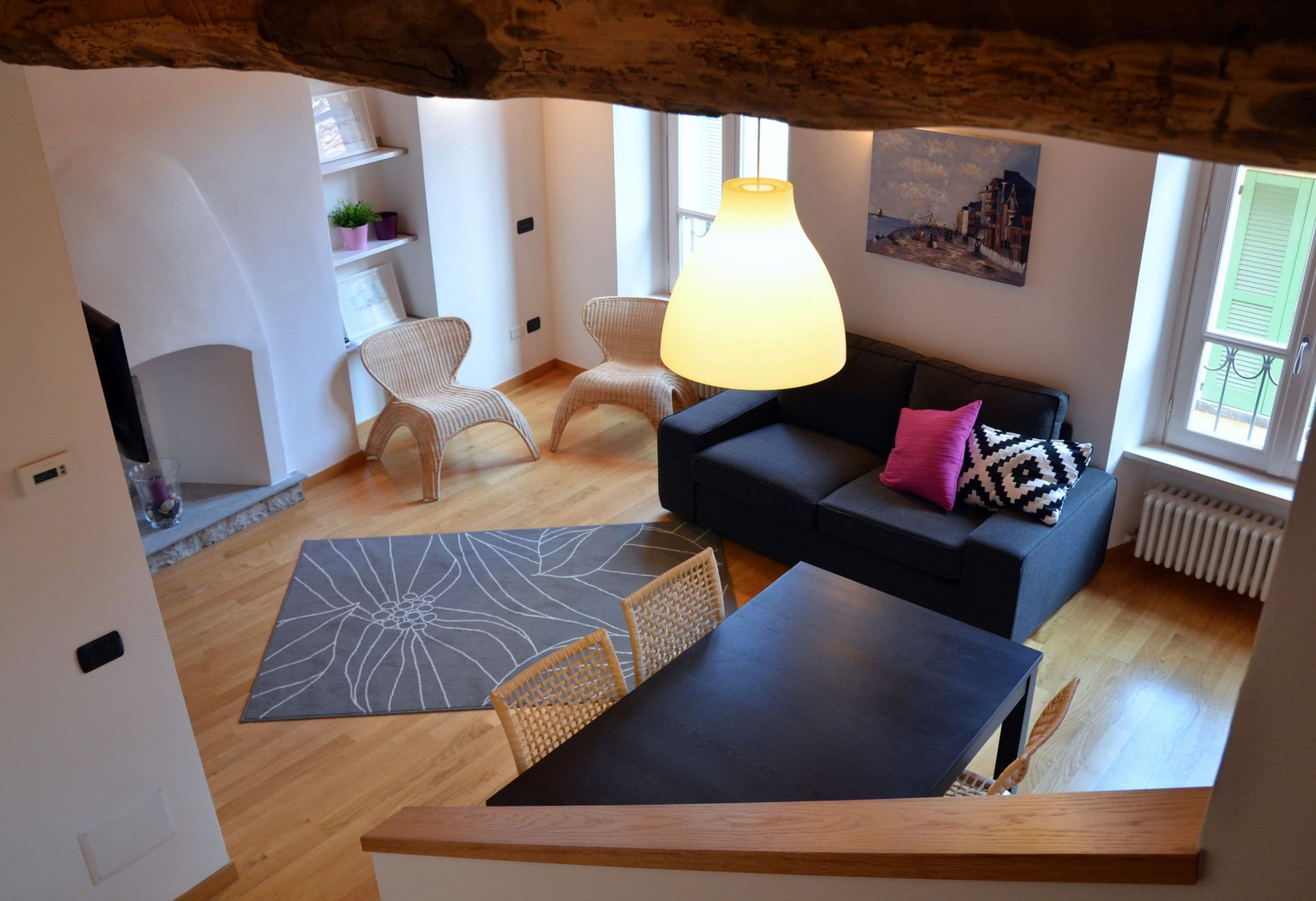 Property Image 2 - Cosy 2 Floor Apartment with Terrace Overlooking Cathedral of Como