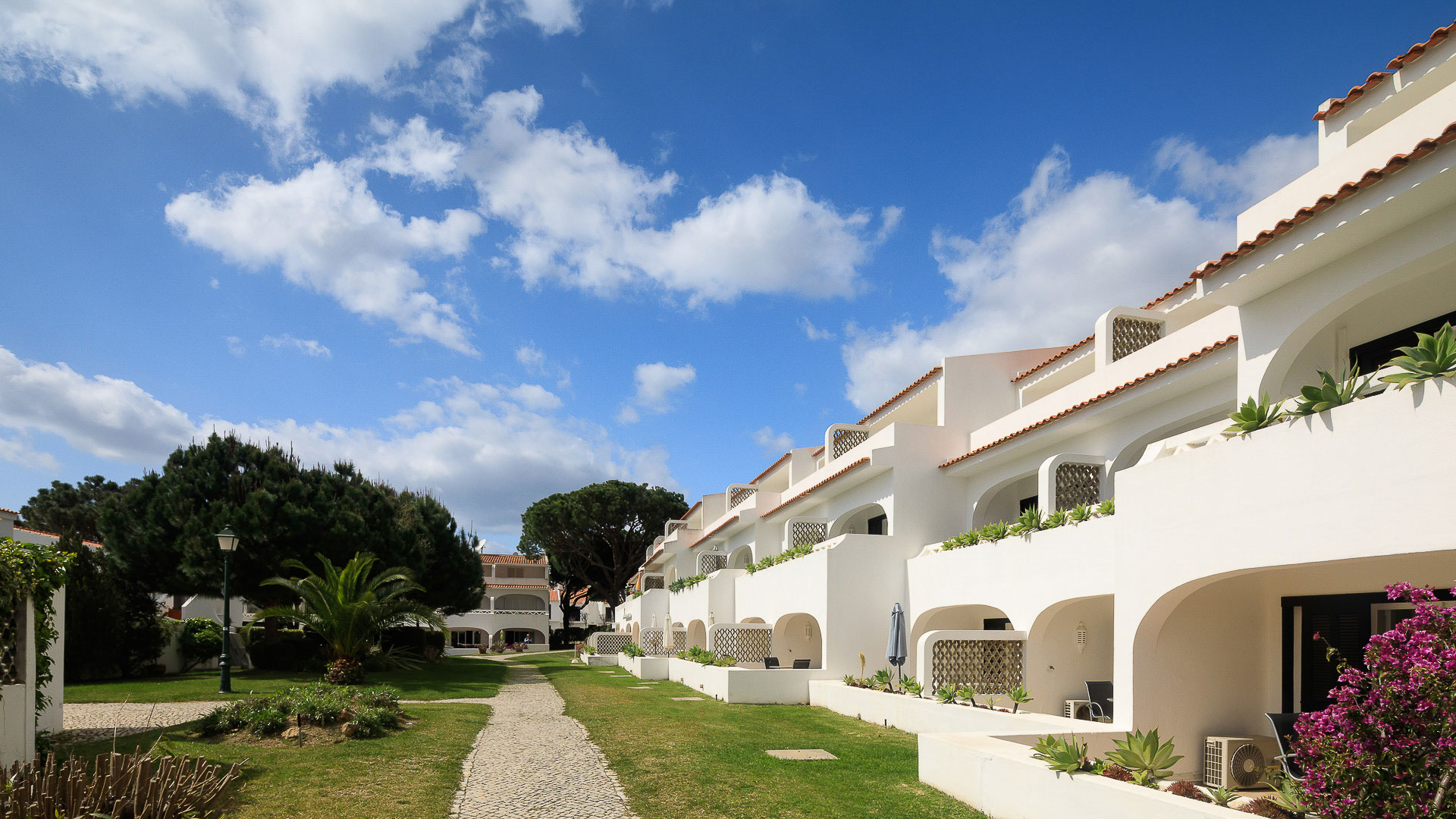 Property Image 1 - Vale do Lobo 2 Bedroom Apartment Hideaway in Great Location