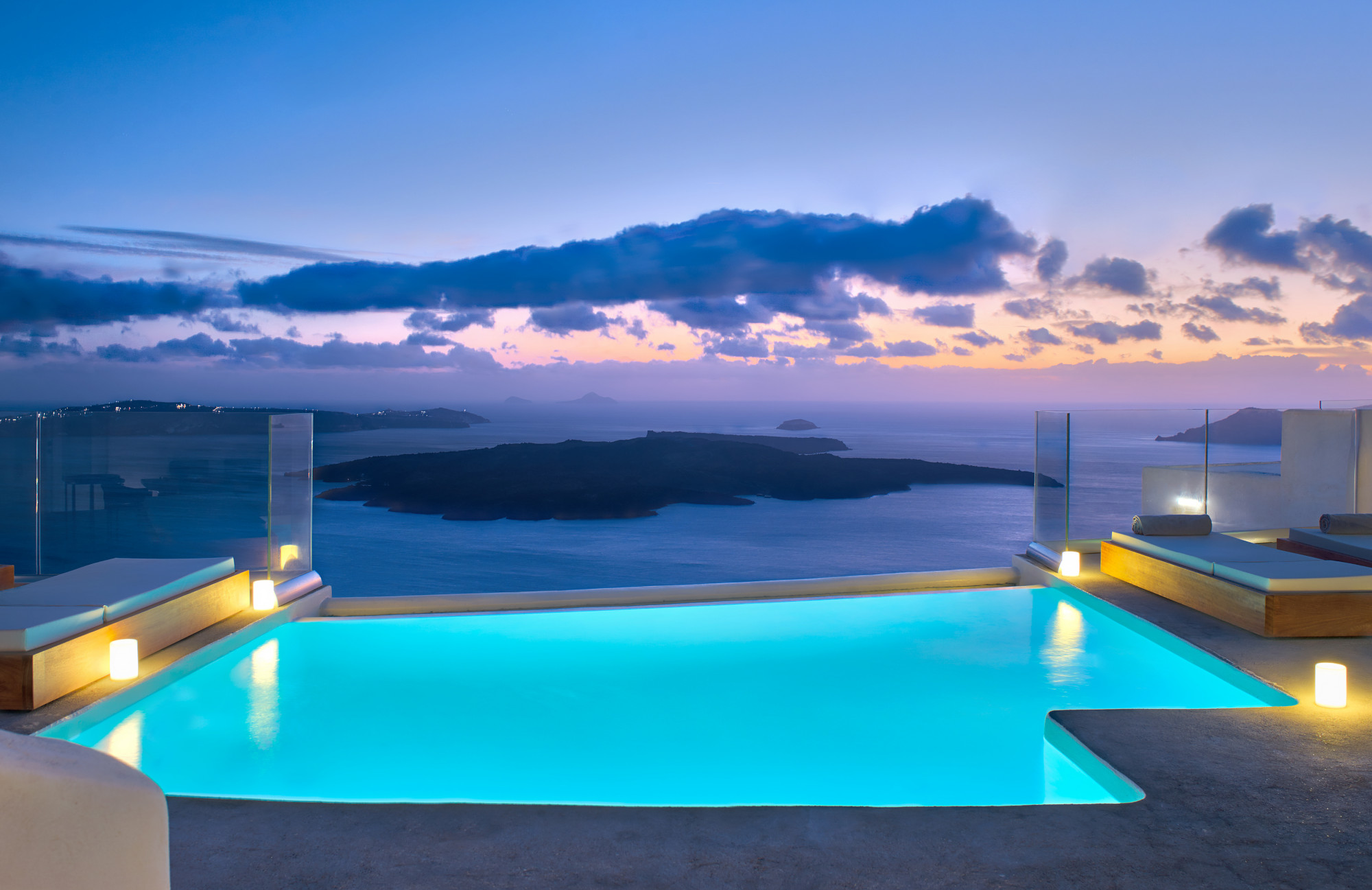 Property Image 1 - Gorgeous Minimal Villa in Santorini 