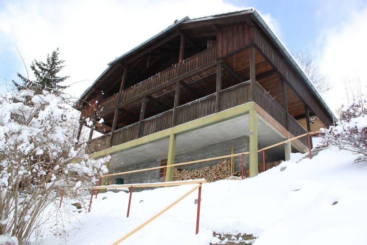 Property Image 1 - Overlooking Chalet in an Ideal Location