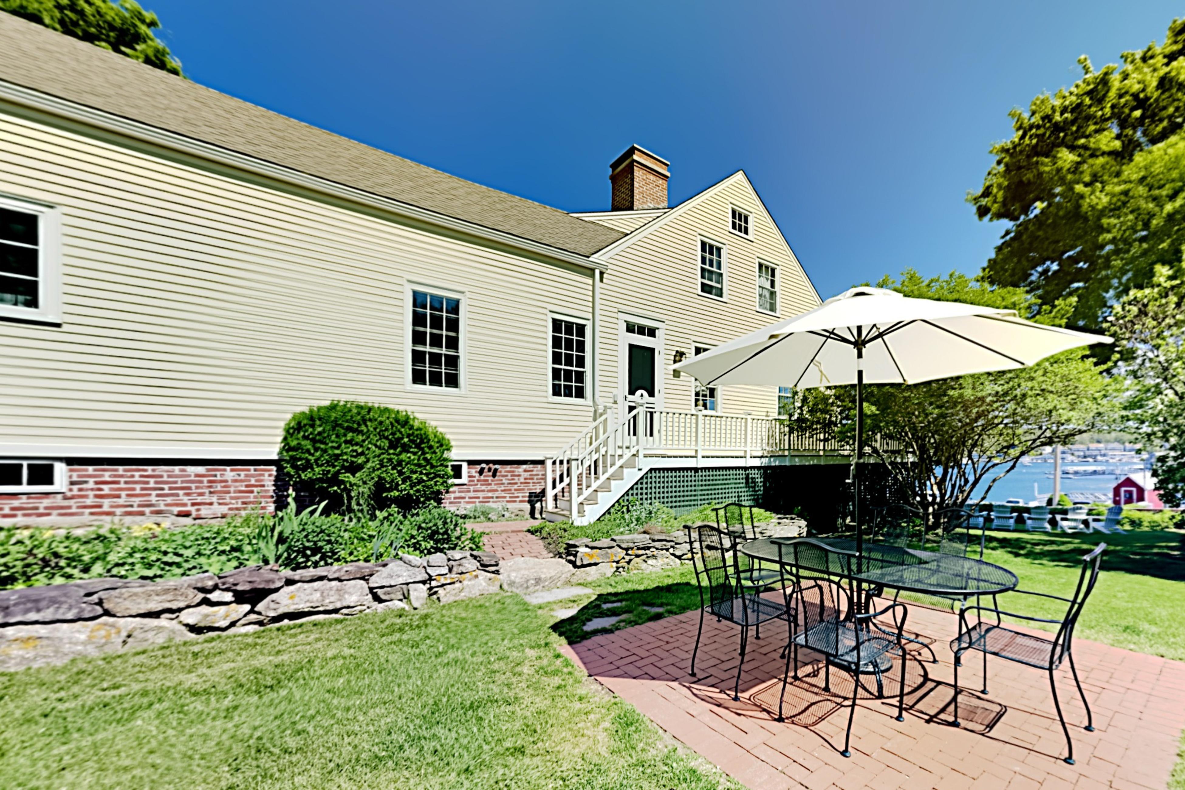 Property Image 2 - Boothbay Lookout