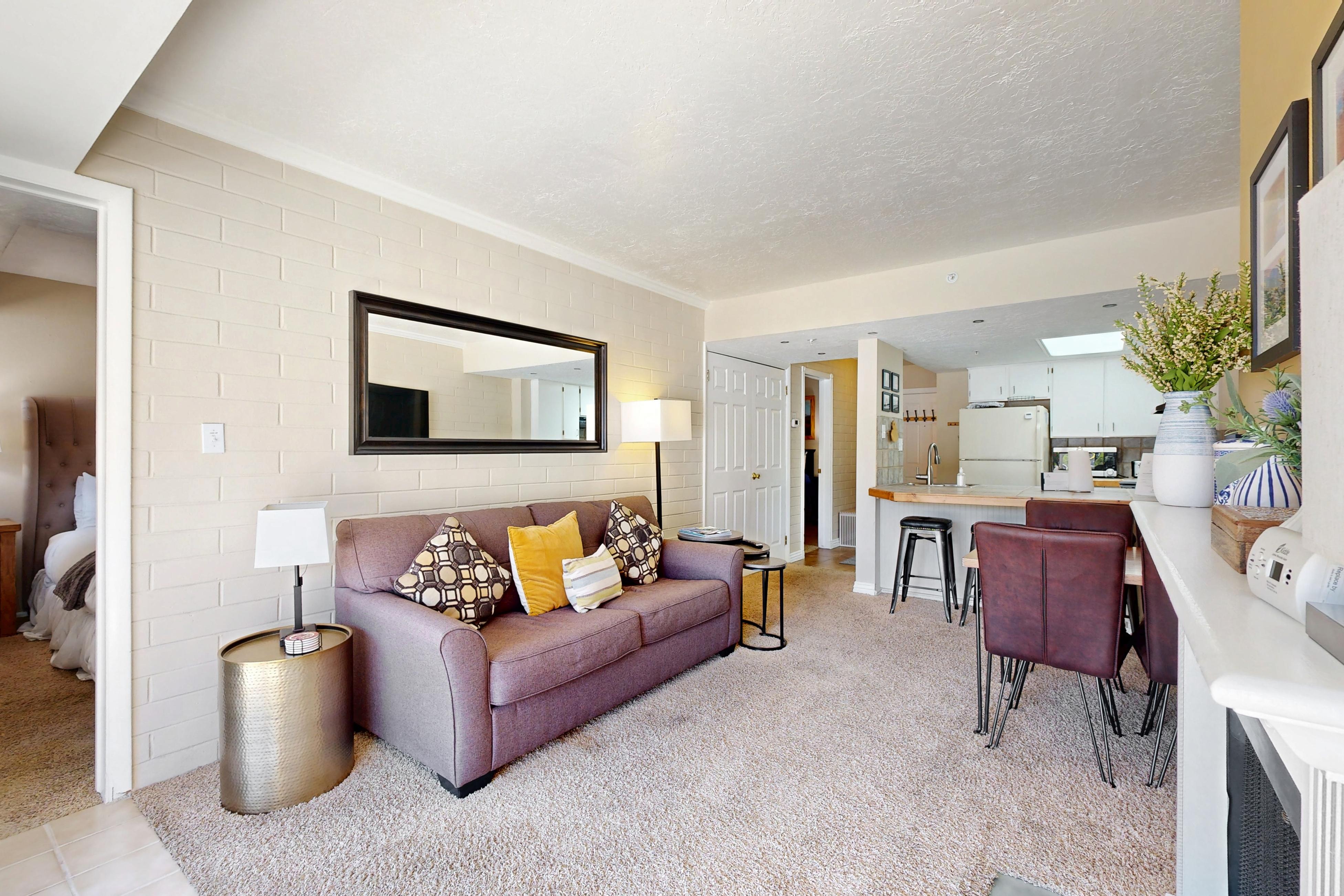 New Claim Condominiums 114 New Claim Condominiums 114