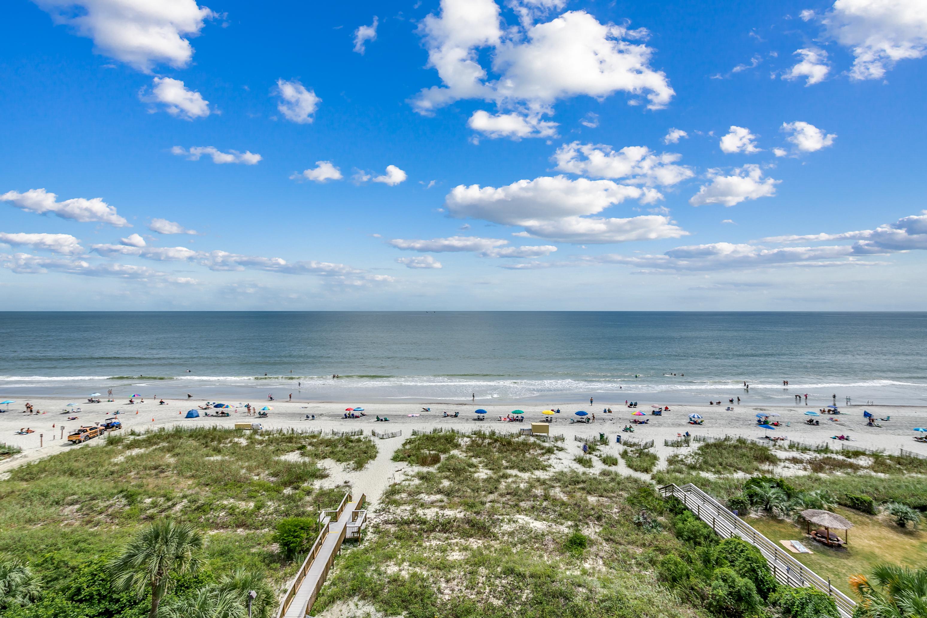 Property Image 2 - Large Oceanfront Condo with Gorgeous views!