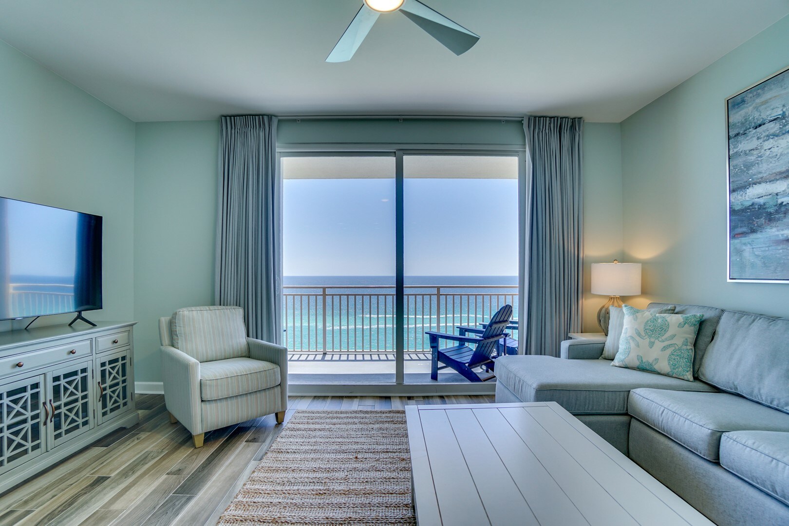 Living Area with Direct Beach & Gulf Views