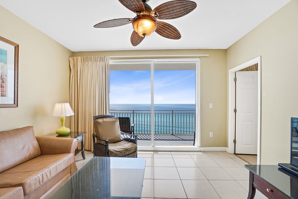 Living Area with Direct Beach and Gulf Views