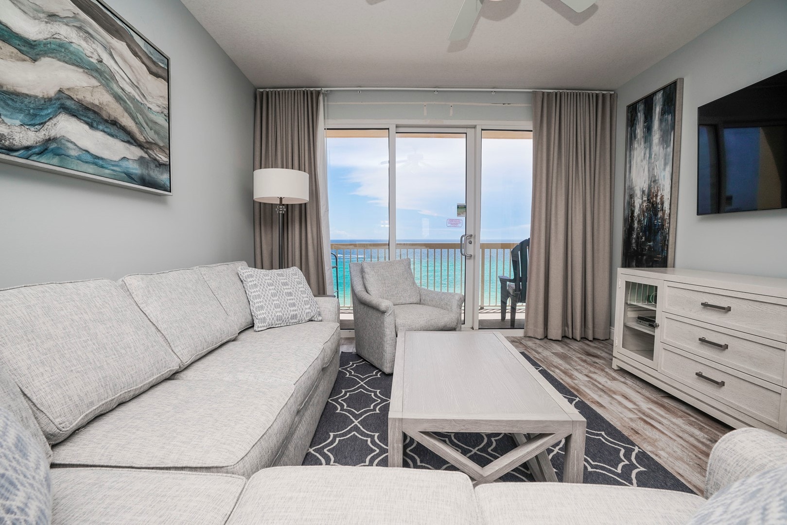 Living Area with Direct Beach & Gulf Views