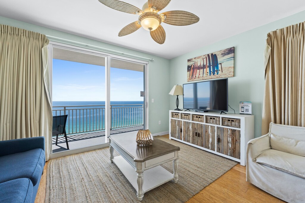 Living Area with Gulf Views