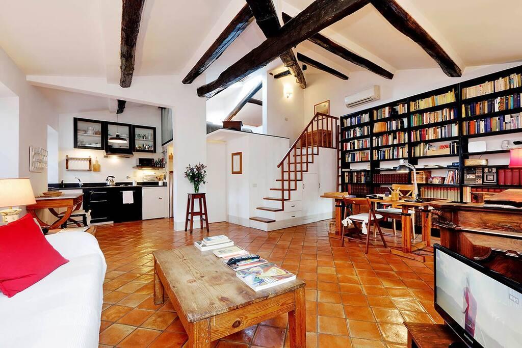 Property Image 1 - Homely and Charming Roman Loft by the River