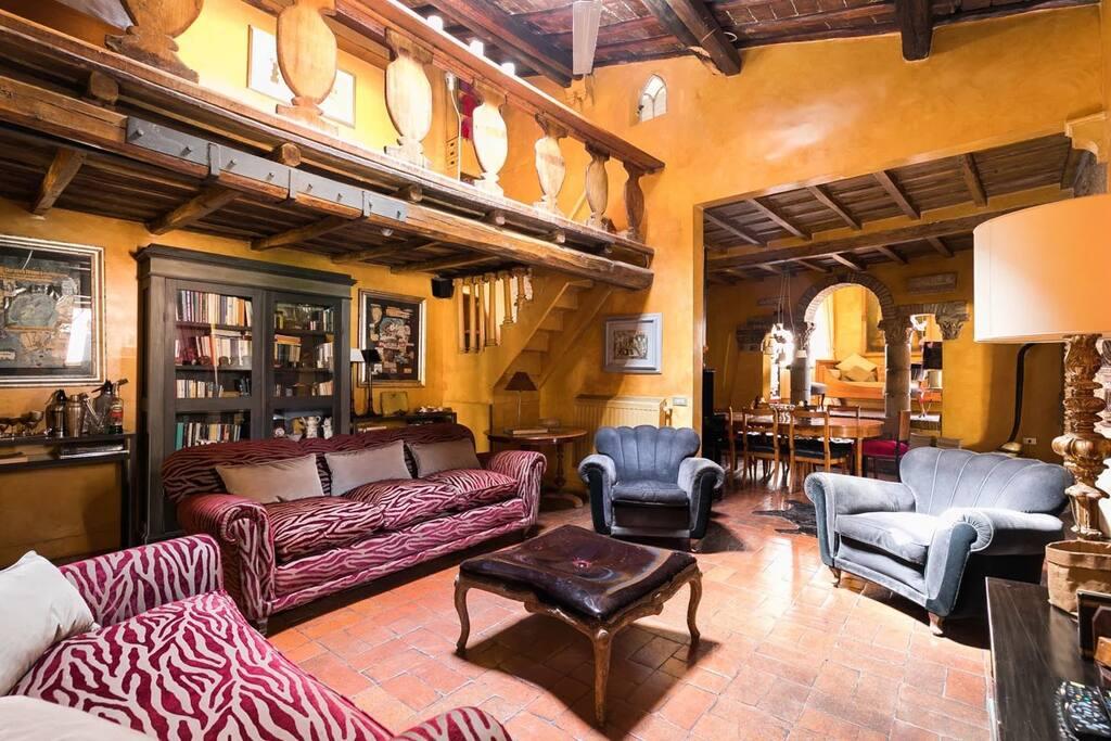 Property Image 1 - Large penthouse in Trastevere ideal for family reunions