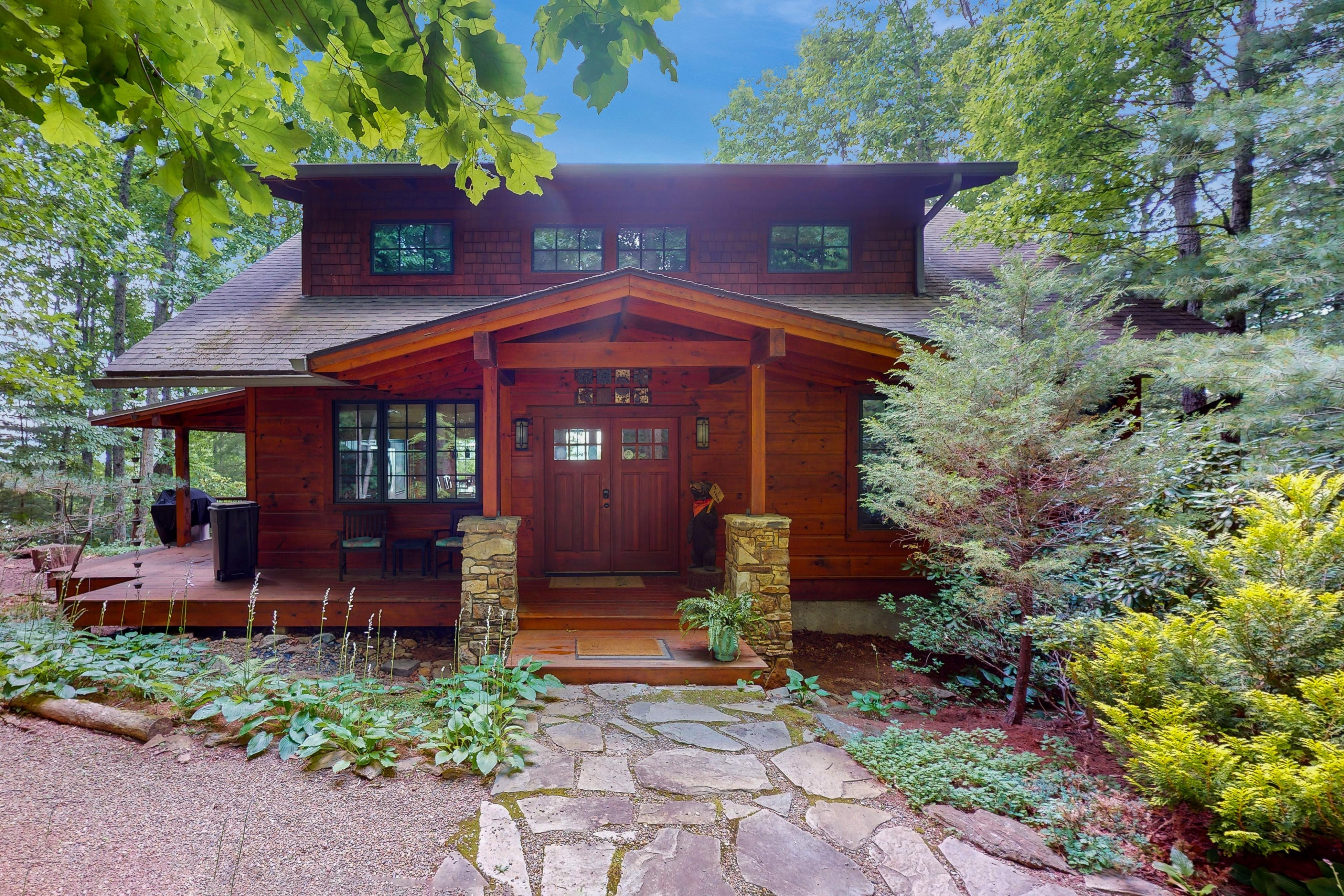 Property Image 1 - Elkhorn Cabin &amp; Eagles Wing Lodge