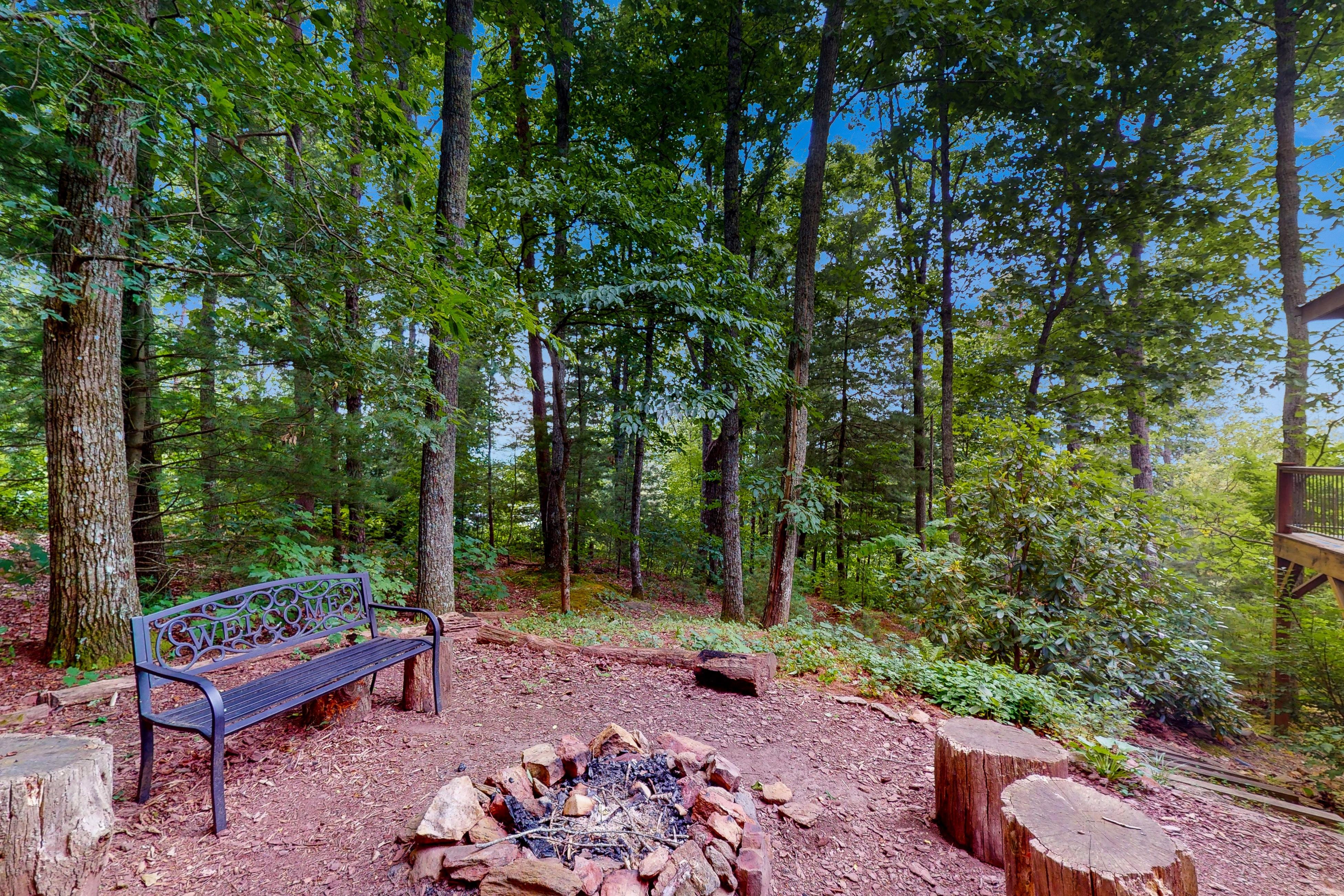 Property Image 2 - Elkhorn Cabin &amp; Eagles Wing Lodge