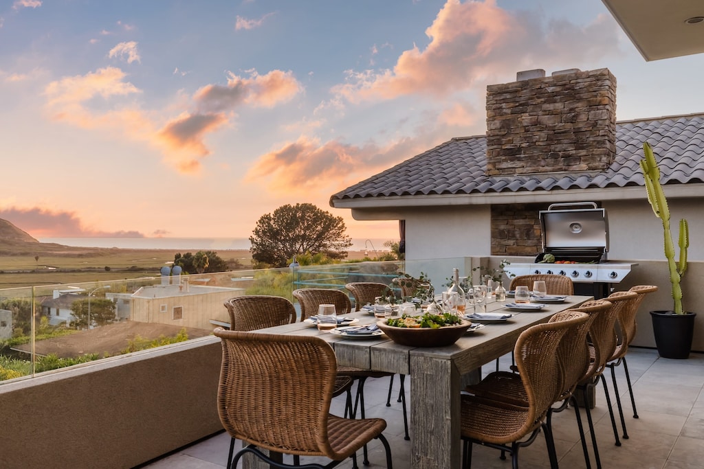 Beautiful ocean views from your balcony.