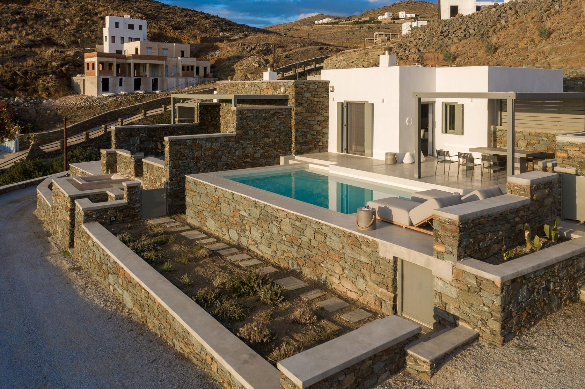 Property Image 2 - Beautiful Tinos Villa Overlooking the Sea with Private Pool