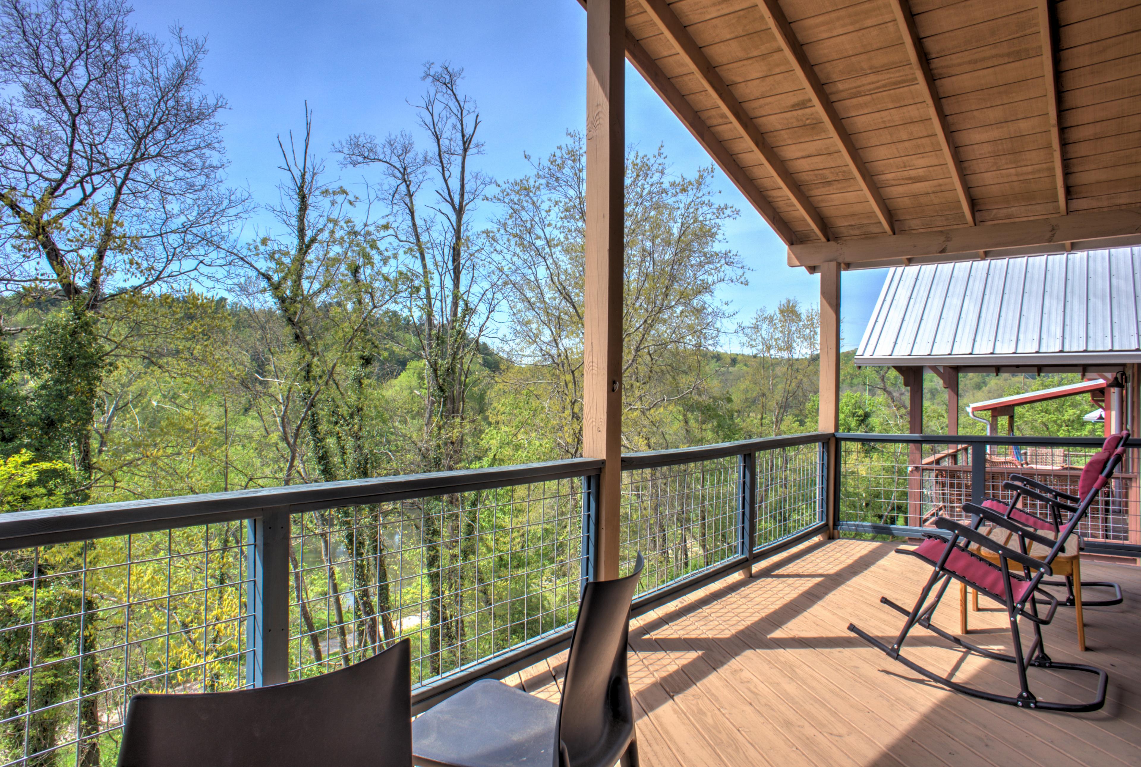 Contemporary Home with views of French Broad River