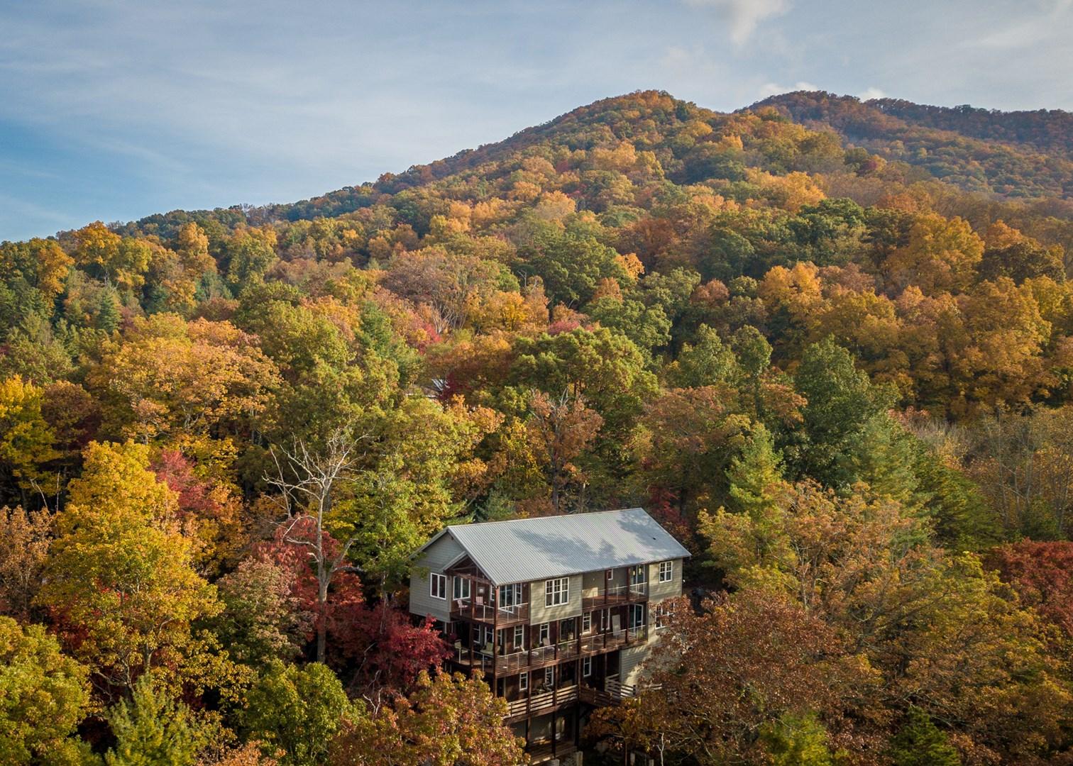 Property Image 2 - Captivating Mountainside Home with Breathtaking Views