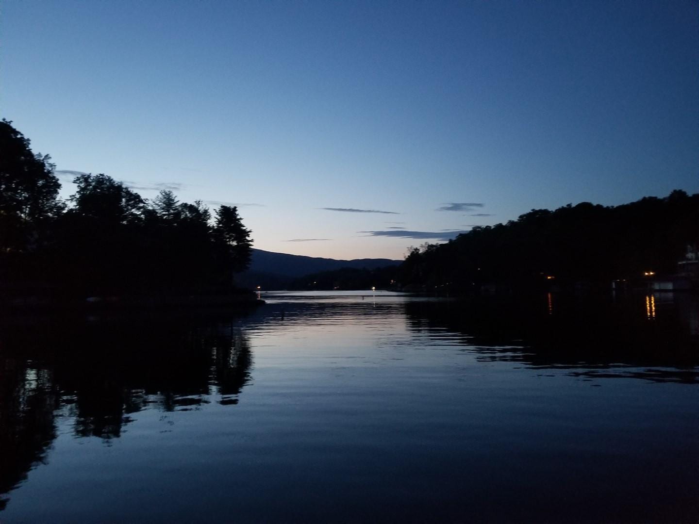 Historic Renovated Cabin with Private Lake Access