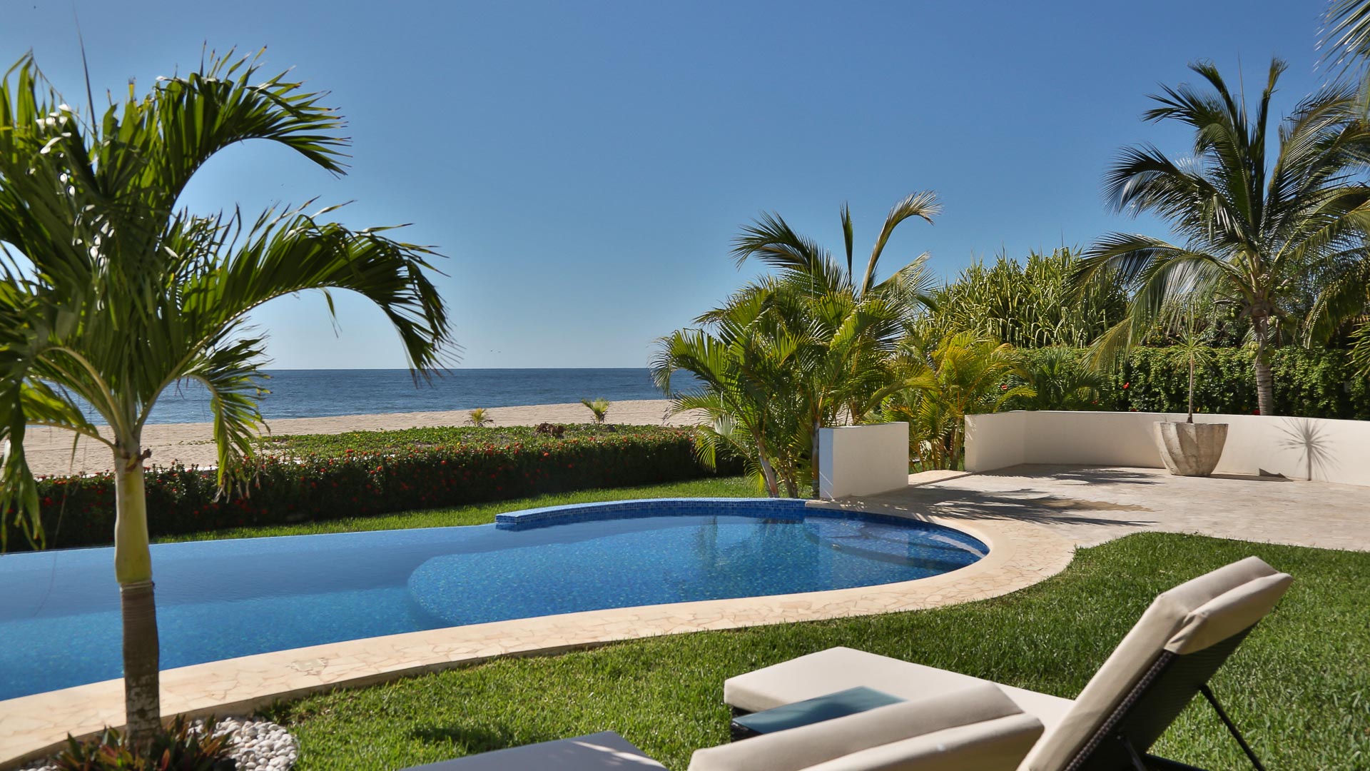 Property Image 1 - San Pancho Grandiose Modern Beachfront Villa