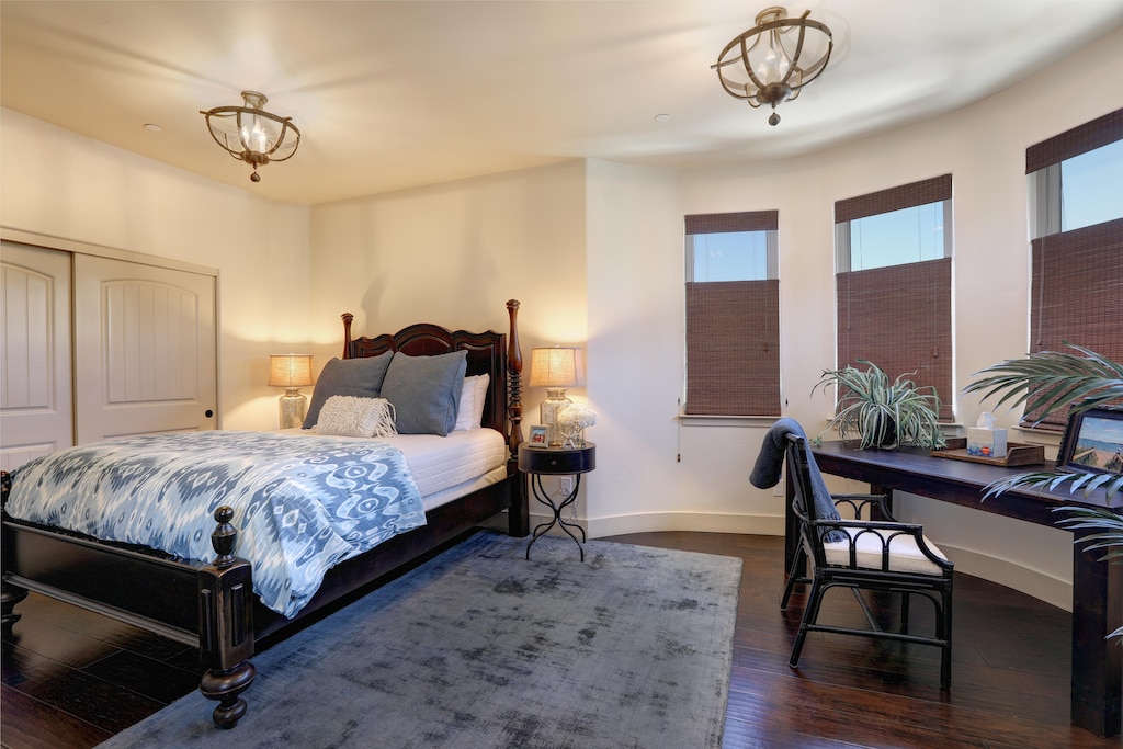 Endless Summer has two master en-suites. This en-suite is located on the second level. The bed is a queen Tuft & Needle mattress. 

The second master en-suite is in the casita, located at  ground level. 

Each of the three bedrooms have a SmartTV with cabl