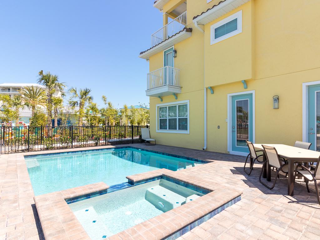 Private Pool & Hot Tub