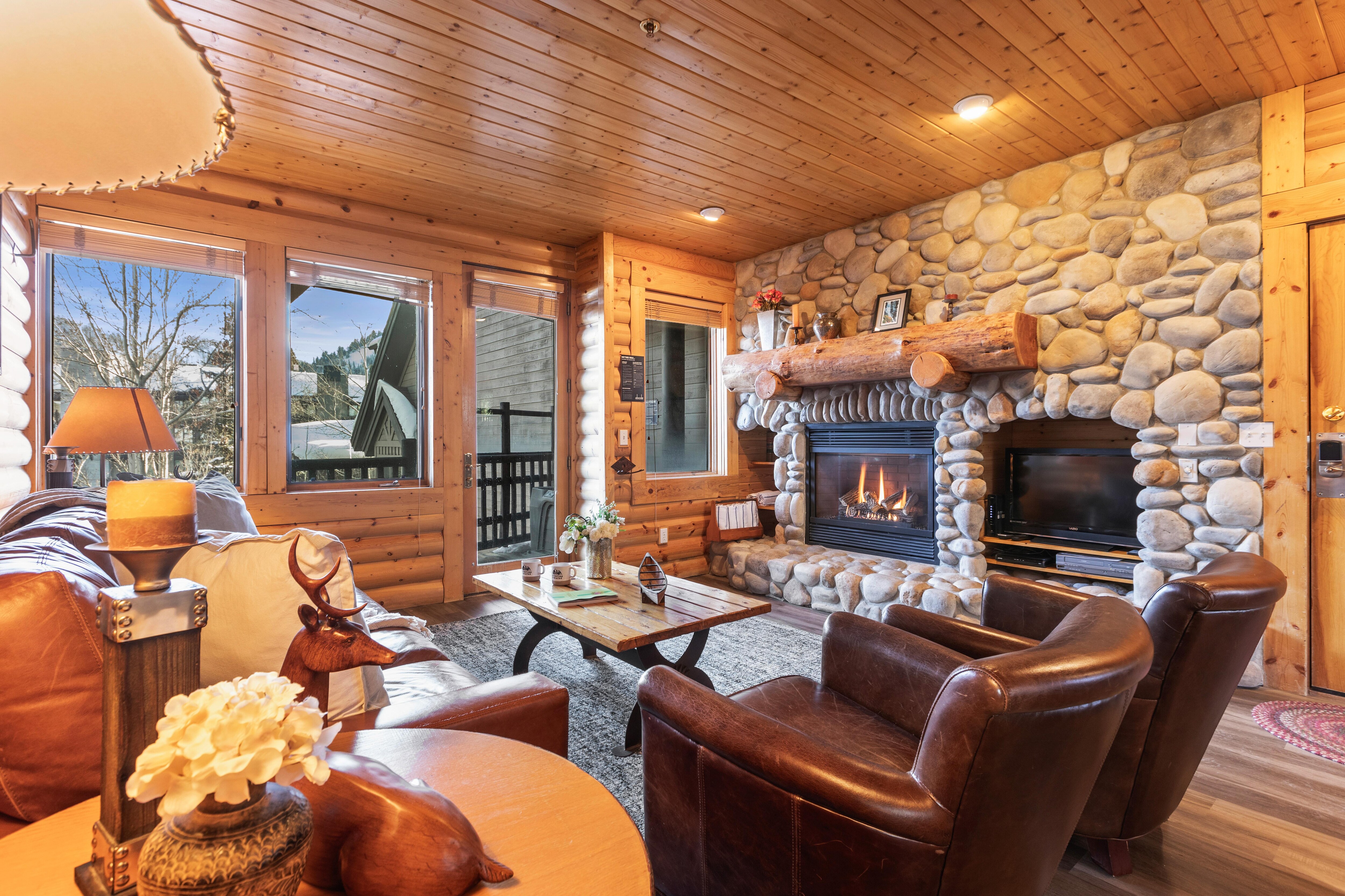 Property Image 1 - Sunlit Mountain Condo with Easy Ski Access