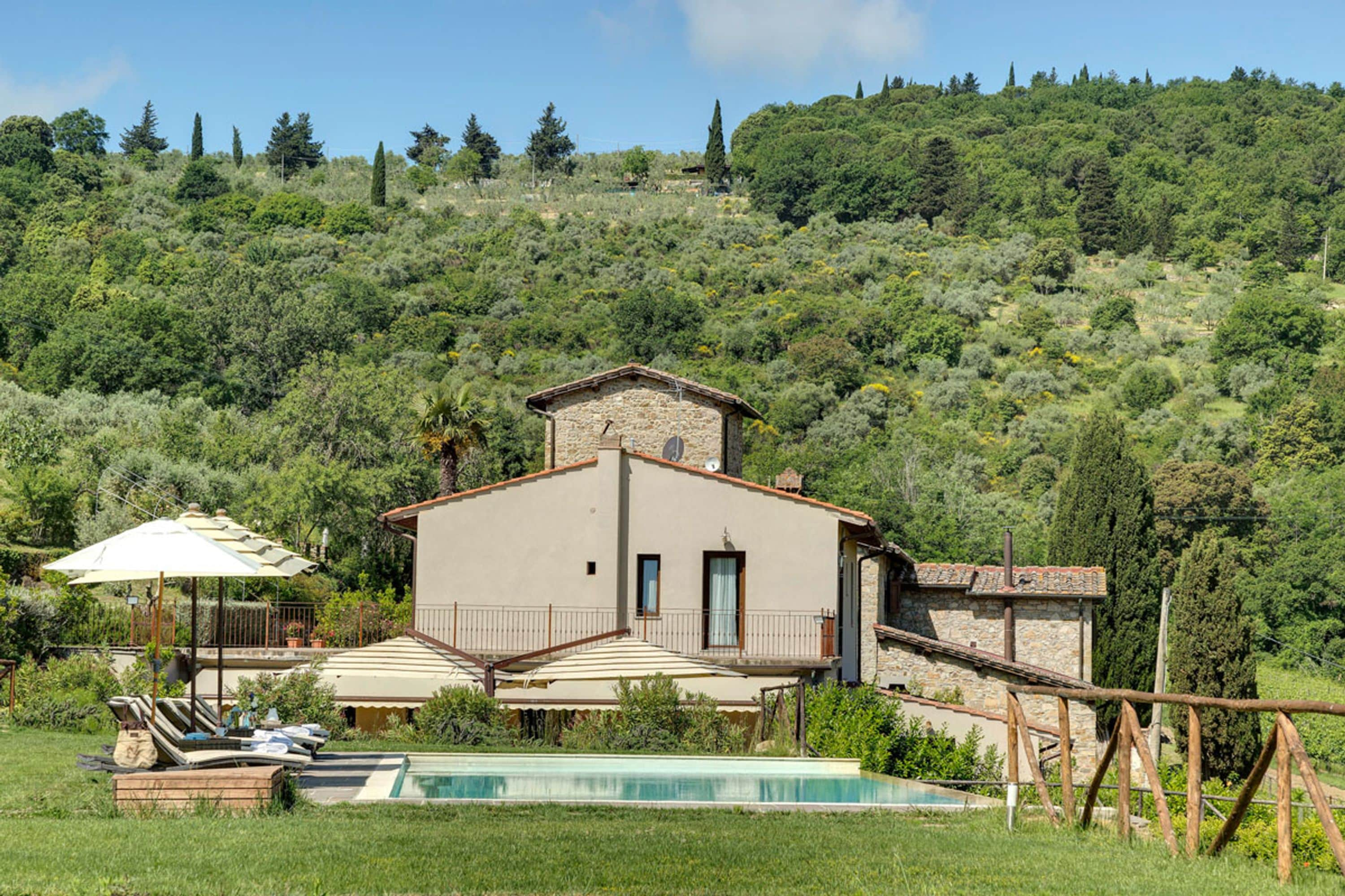 Property Image 1 - Excellent Deluxe Villa Overlooking the Chianti Hills