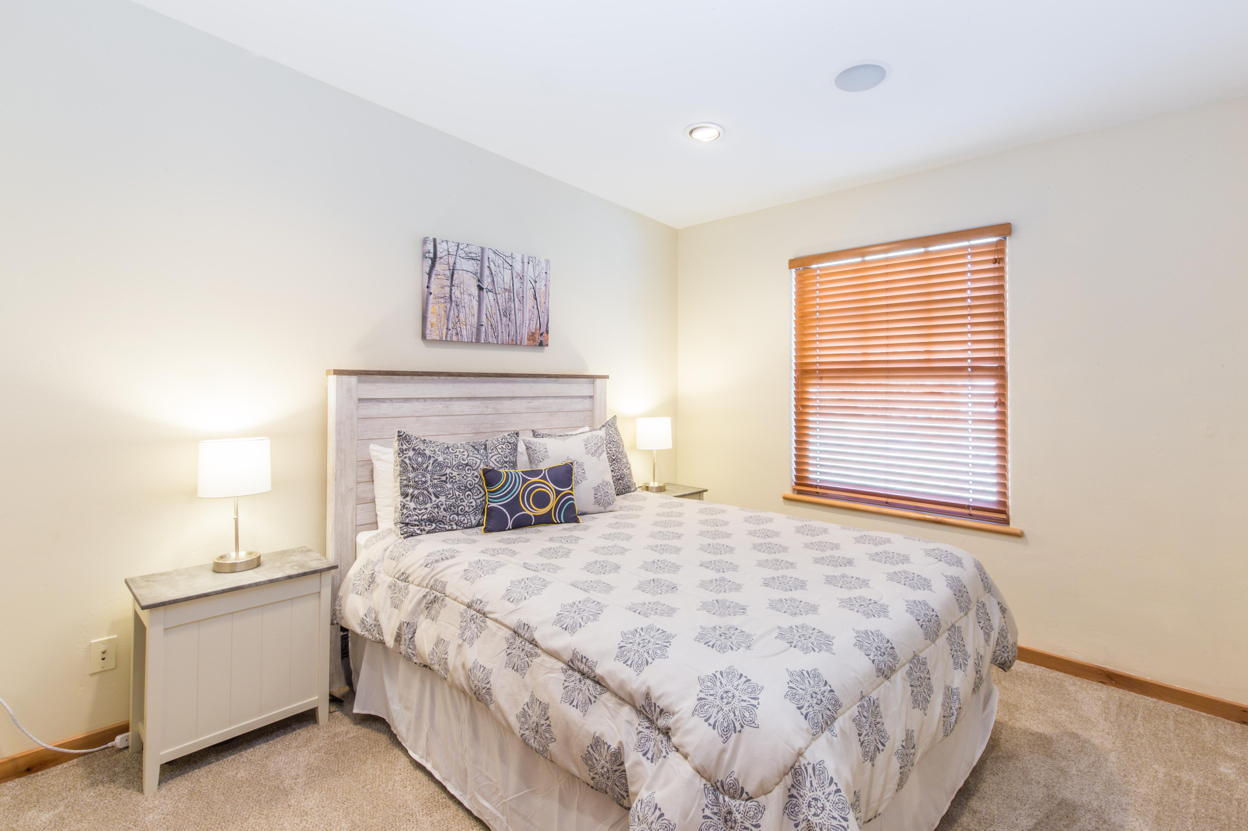 Elkhorn Townhome 1947