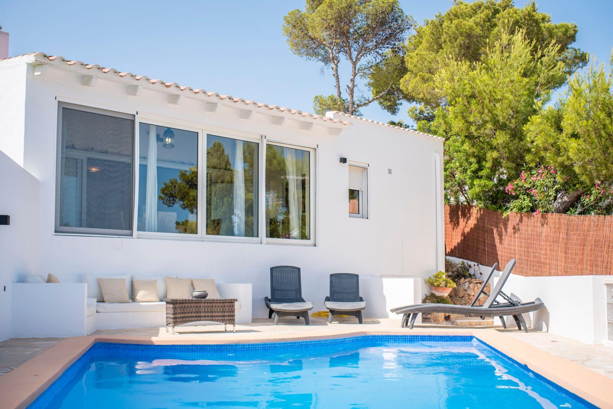 Property Image 2 - Colourful Modern 2 Bedroom Villa in Ibiza