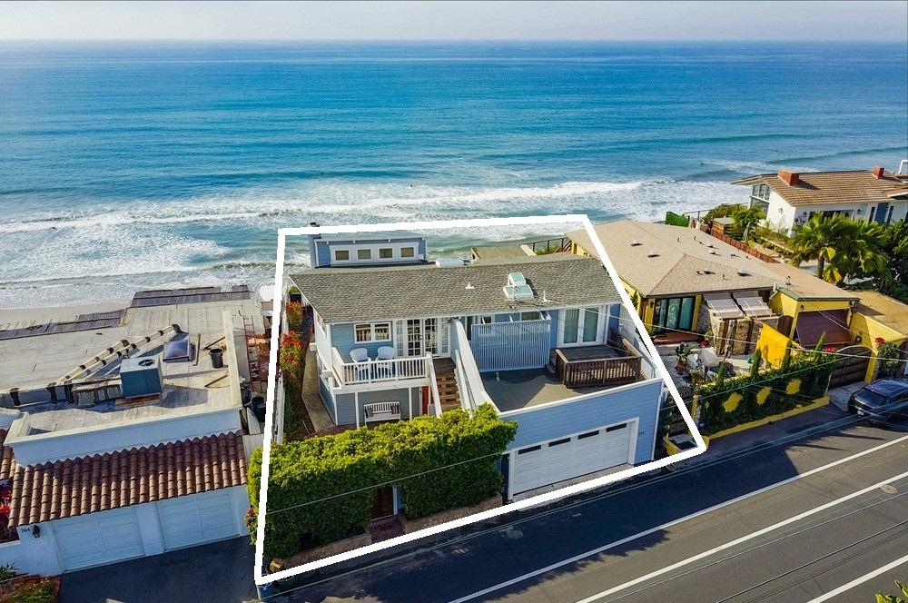 Property Image 2 - Beach House with 50ft Ocean Front, Direct Beach Access, & AC