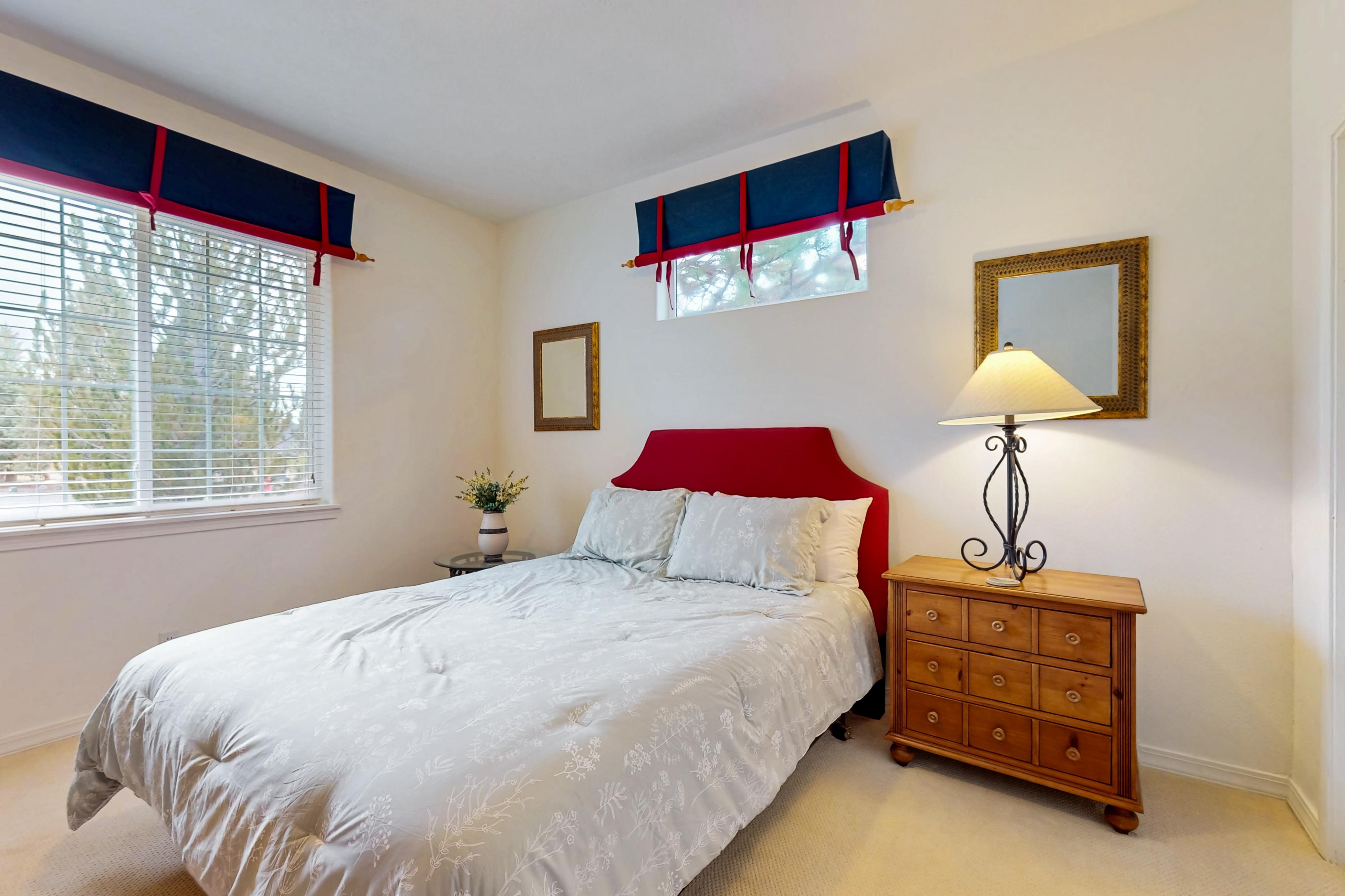 Eagle Crest Nature Retreat Eagle Crest Nature Retreat