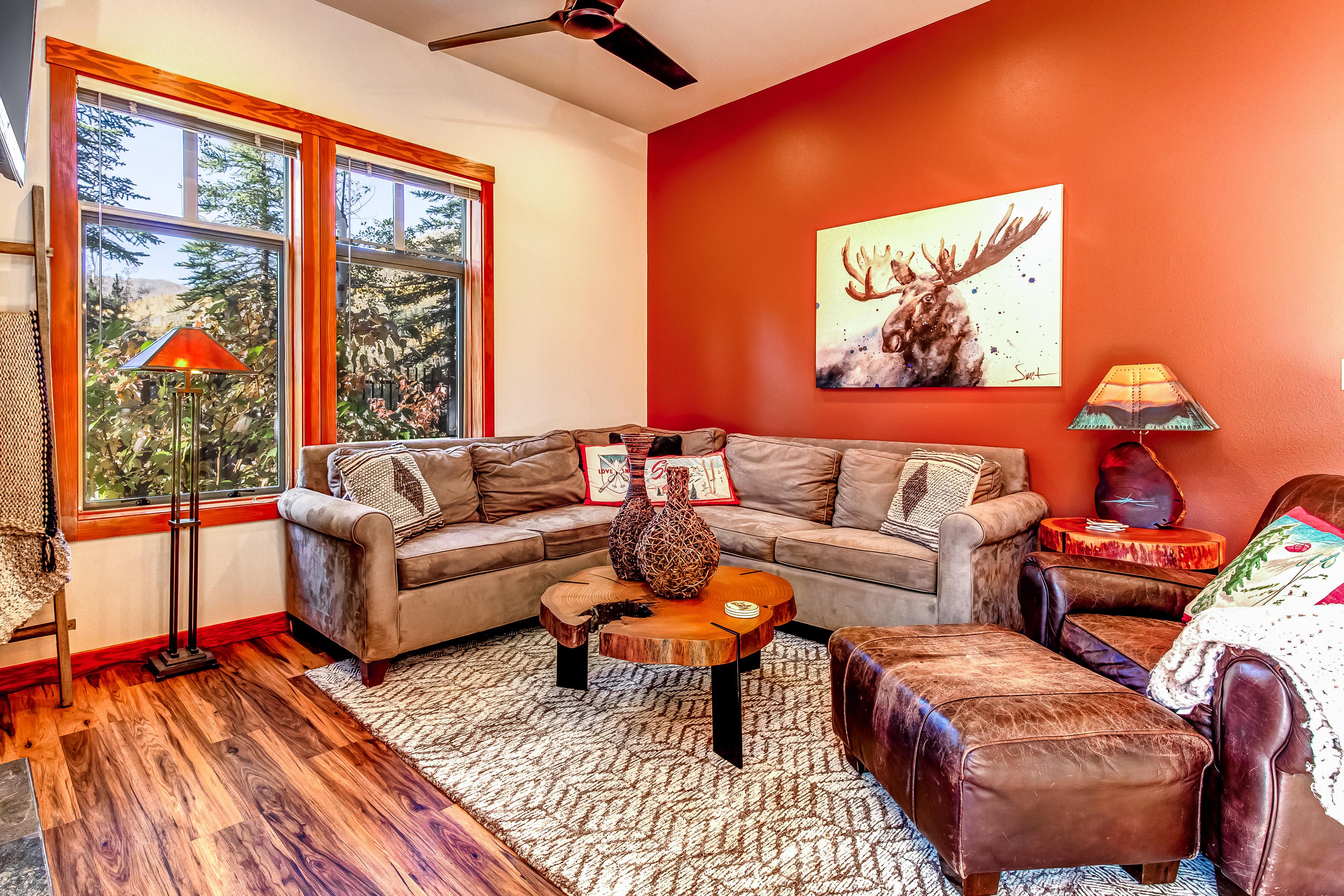 Property Image 2 - Eagle Springs East 101: Red-Wing Suite