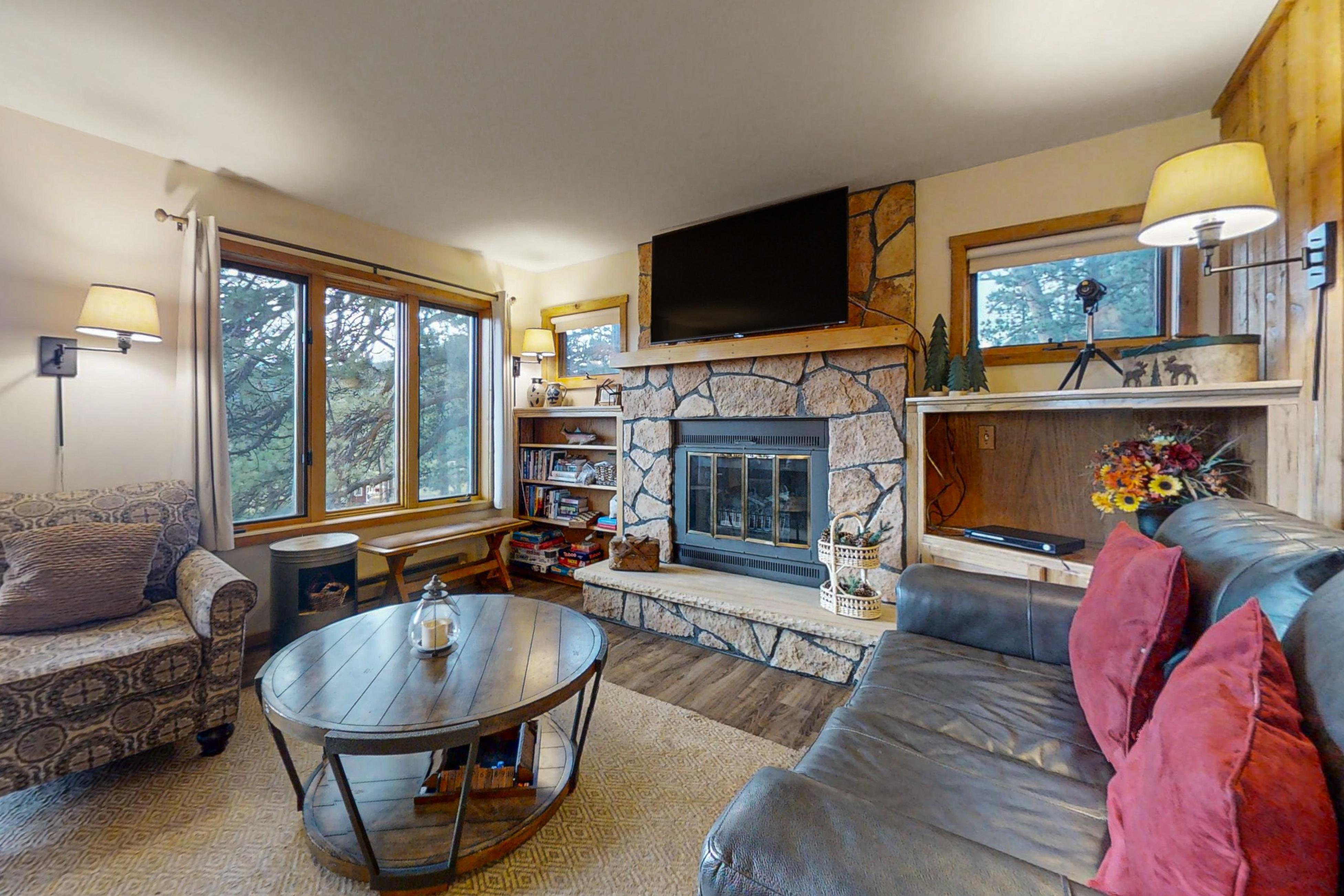 Property Image 1 - Deer Mountain Lodge South