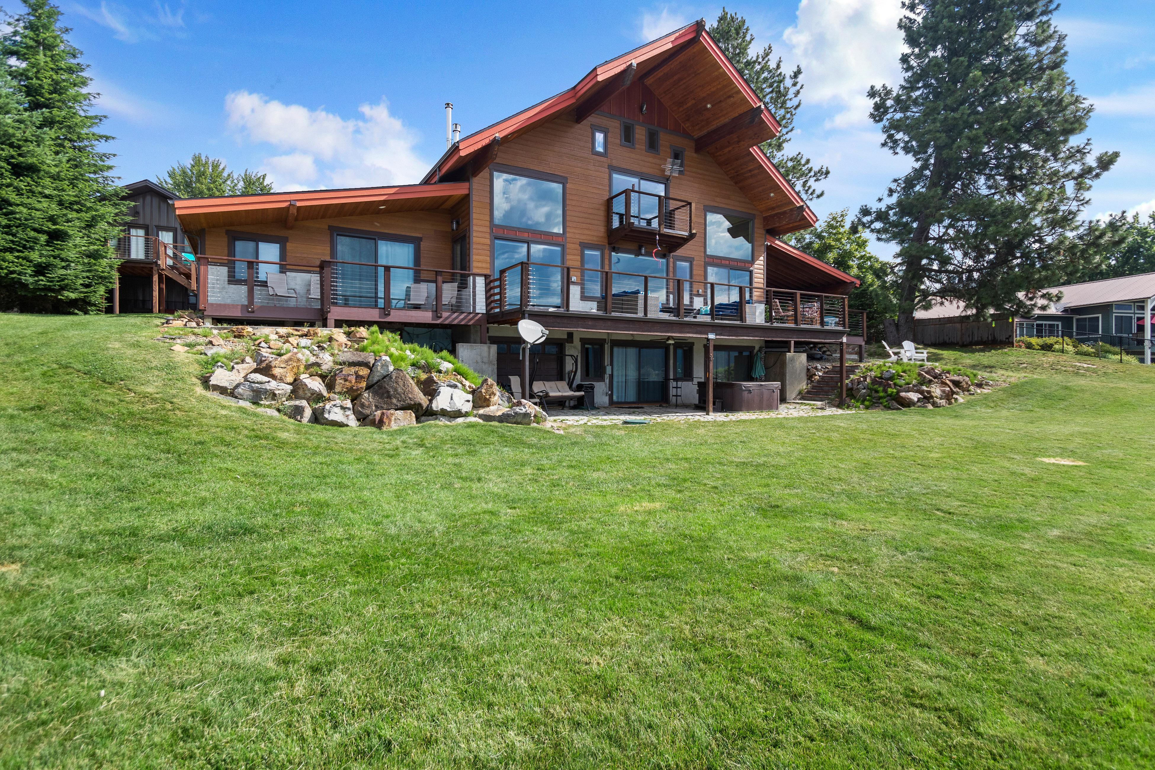 Property Image 2 - Pend Oreille River Lodge