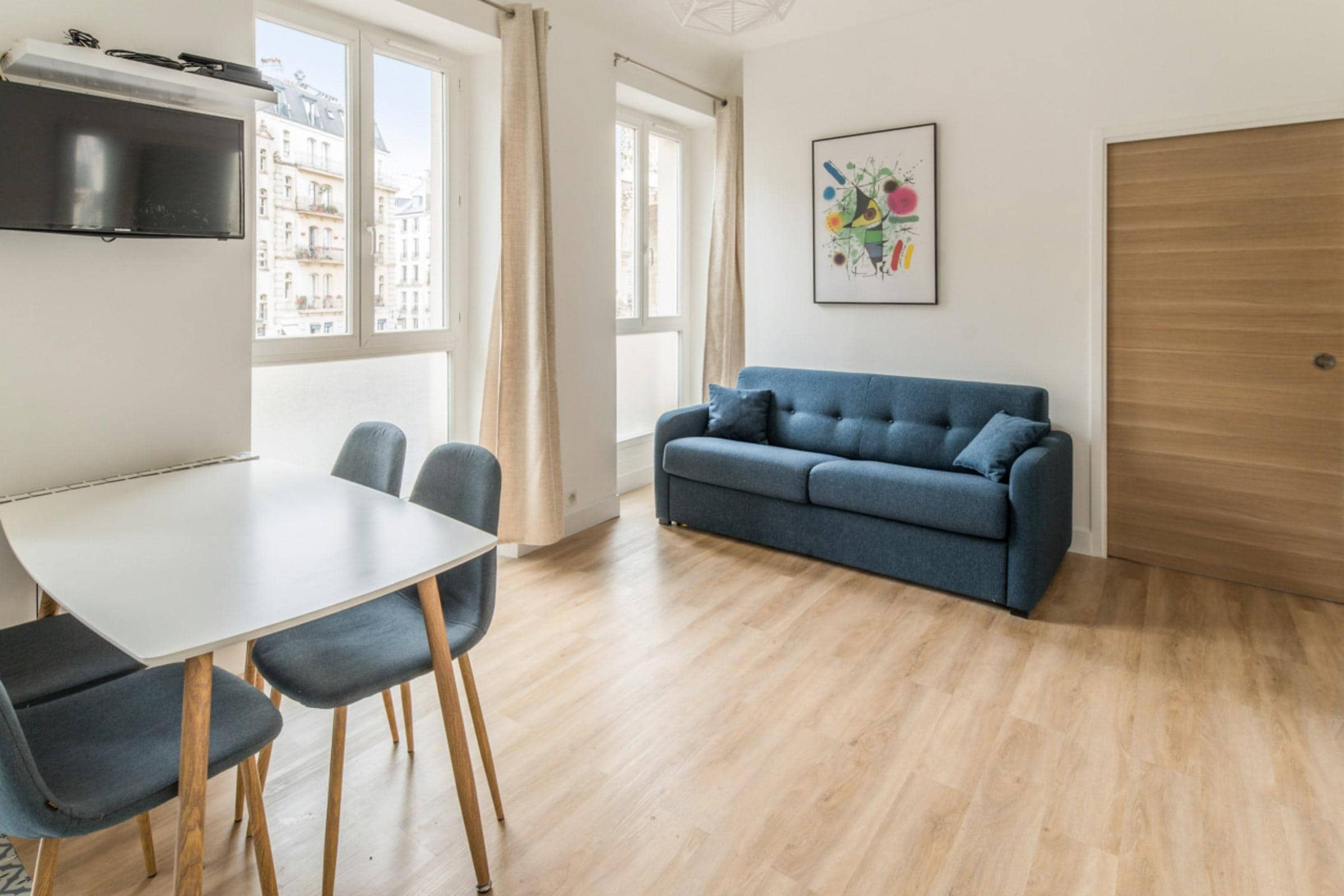 Property Image 2 - Refined Apartment in the heart of Paris