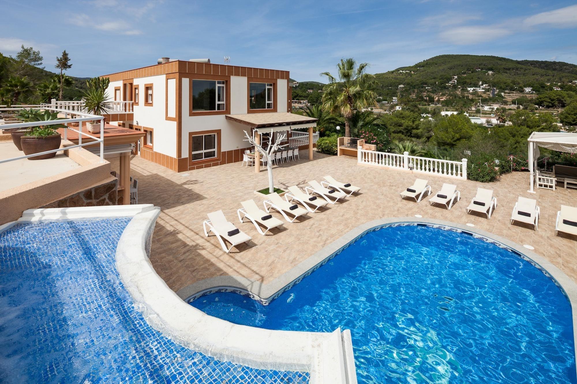 Property Image 2 - Wonderful Stunning Villa with Tennis Court and Pool Boasting Amazing Views over Ibiza Countryside