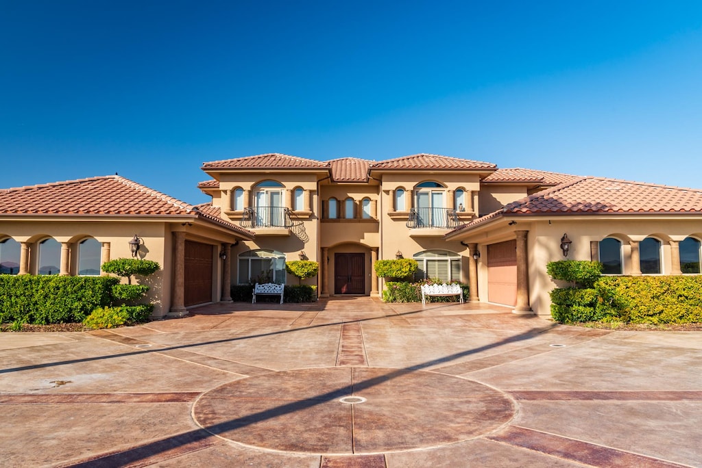 The Shandon House offers a luxurious wine-country experience