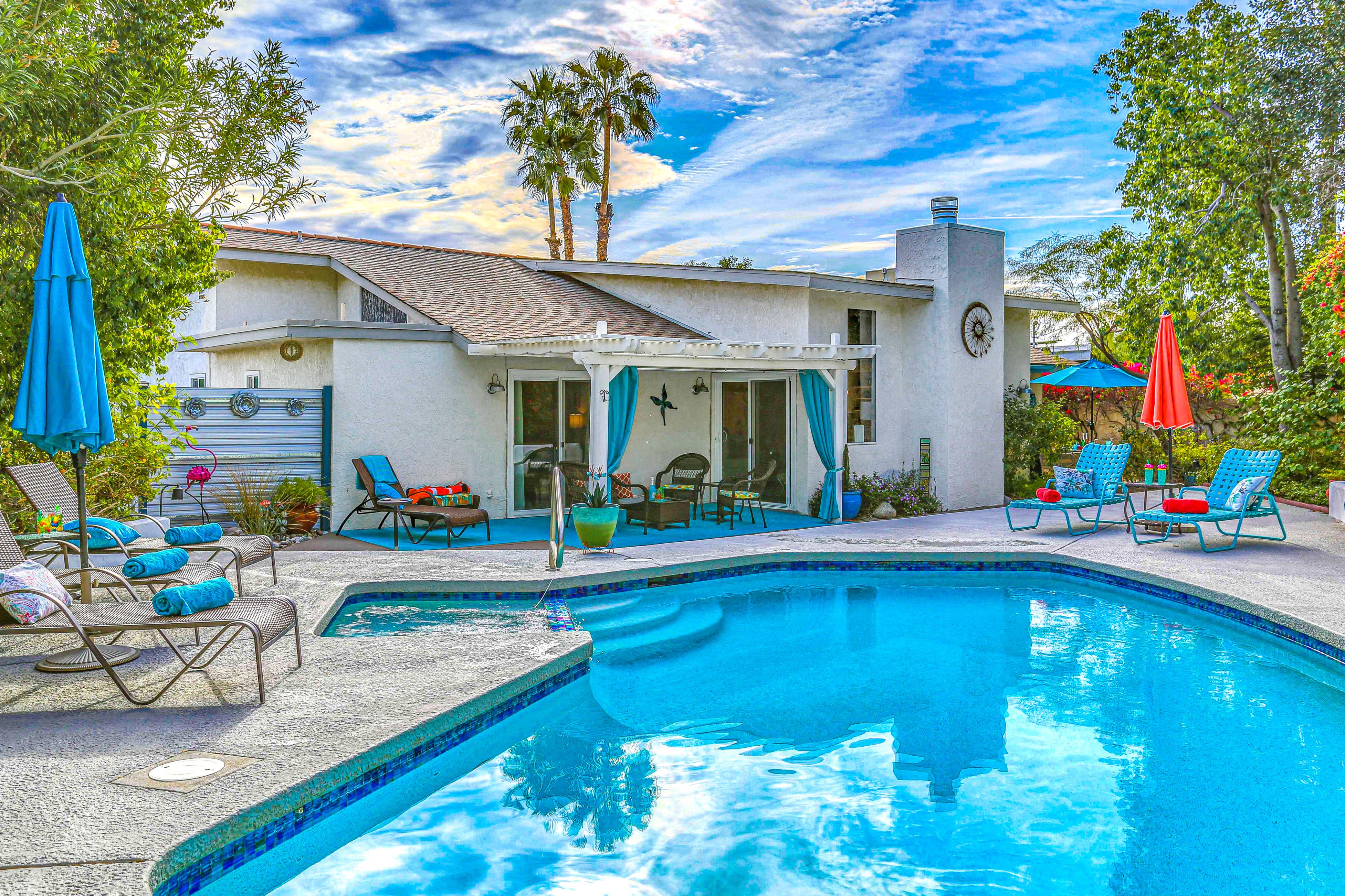 Property Image 1 - Sunny Times in Palm Springs - 3909