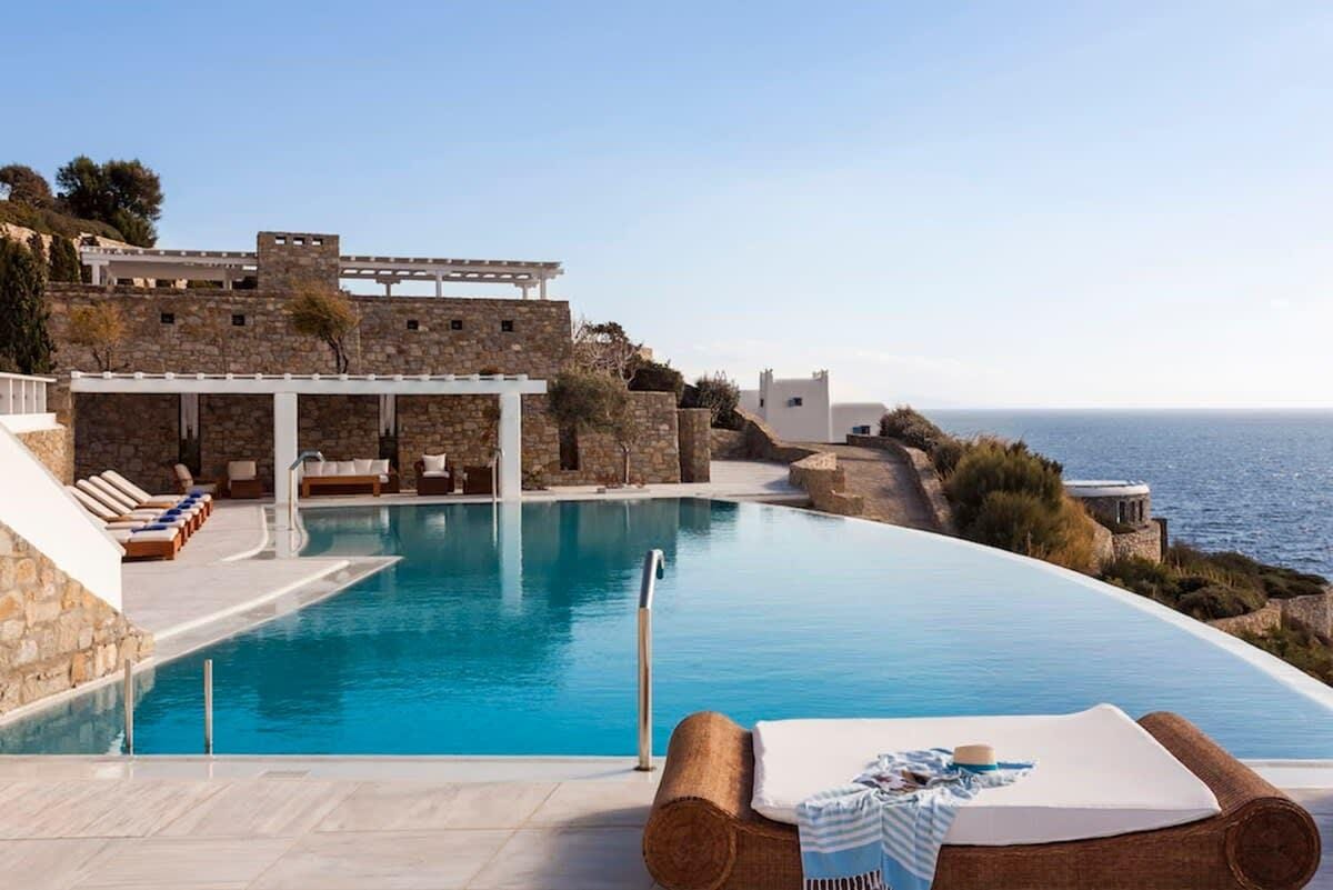 Property Image 1 - Captivating Deluxe Villa with Breathtaking Infinity Pool View