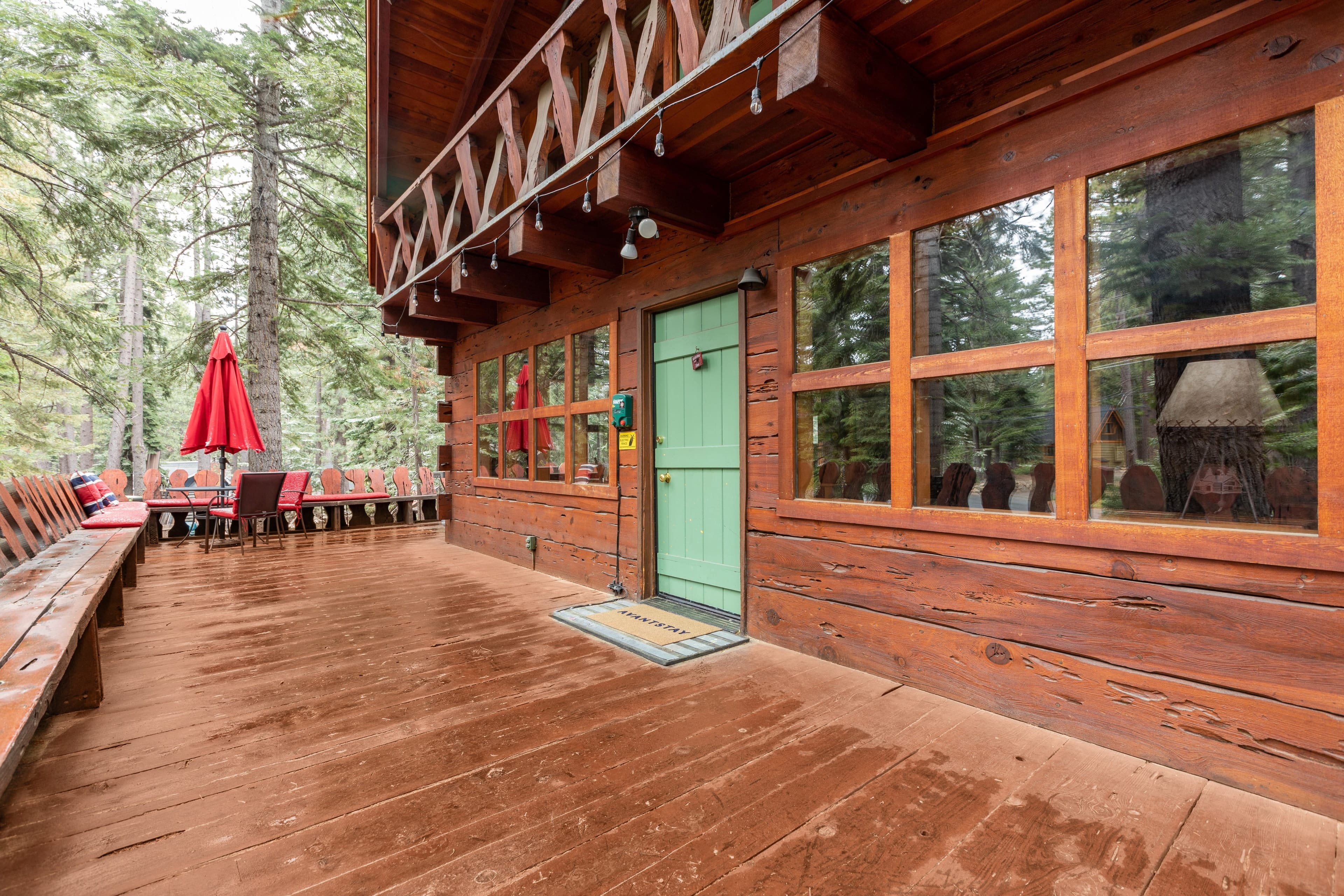 Spacious craftsman deck.