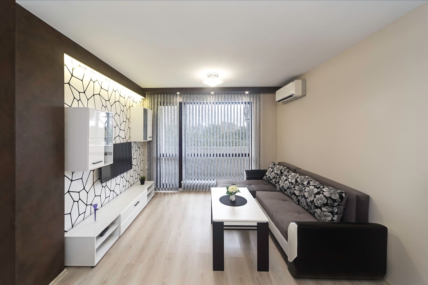 Property Image 1 - Pleasant Smart Apartment with Balcony in Plovdiv