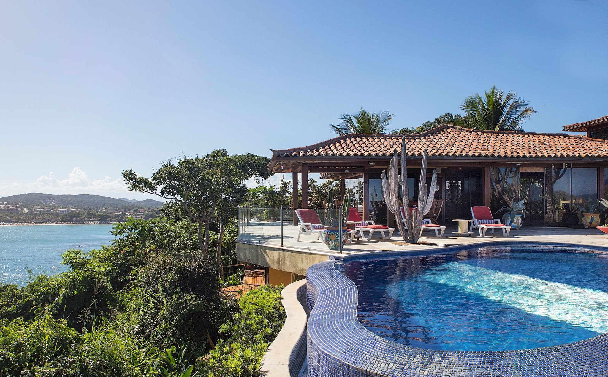 Property Image 1 - Magnificent House with Pool and Jacuzzi Overlooking the Sea