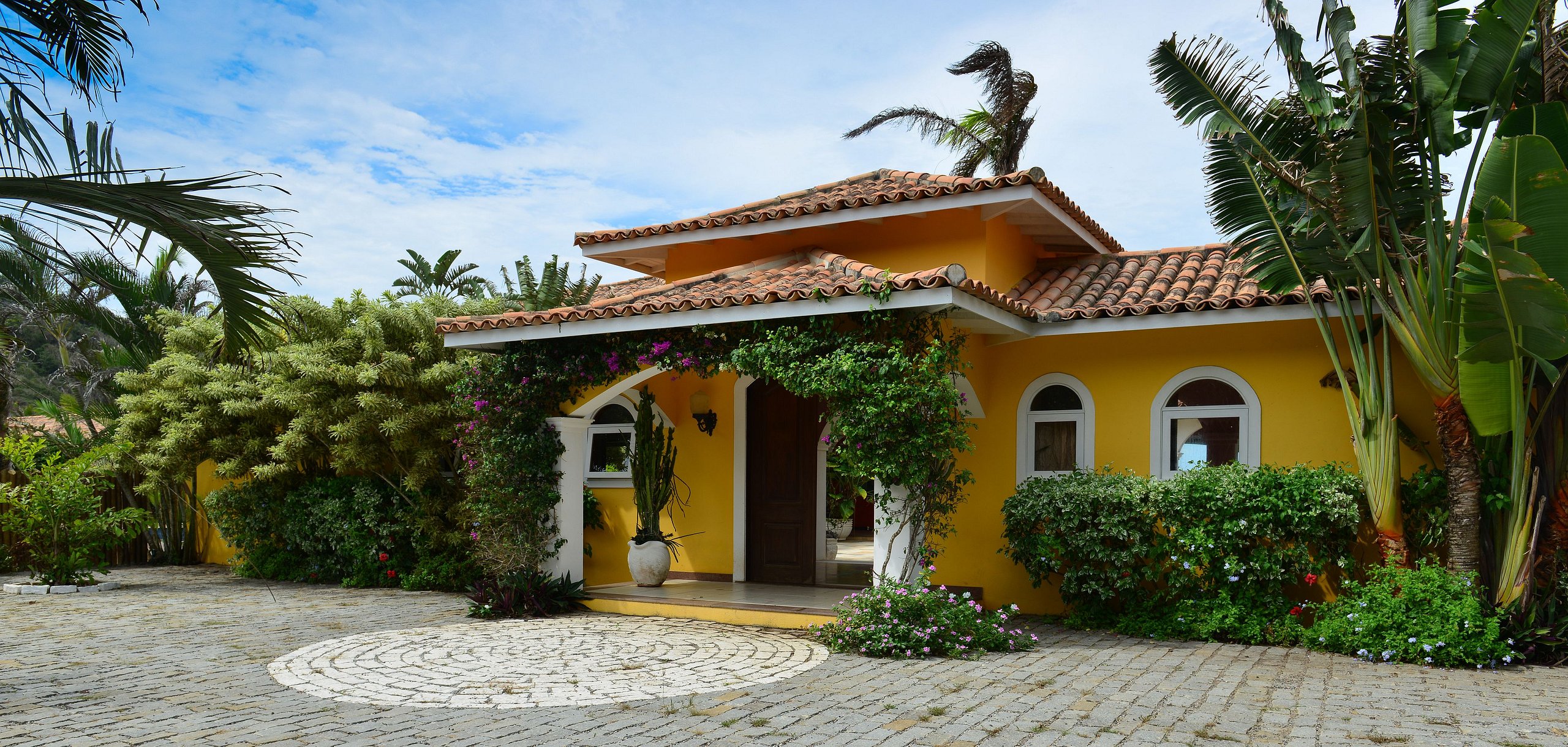 Property Image 1 - Enchanting Spanish Style Villa close to Rasa Beach