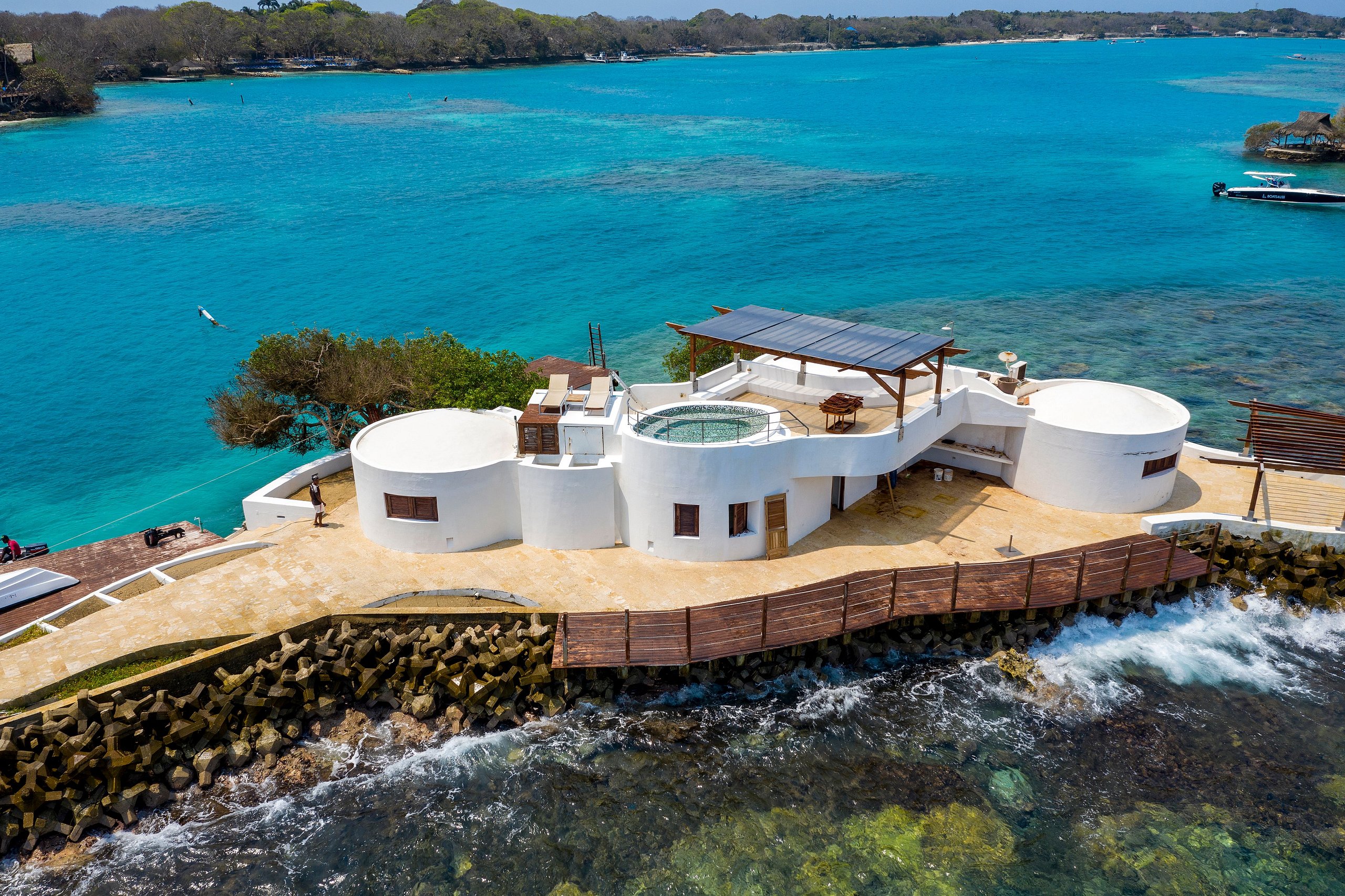 Property Image 2 - Contemporary villa on Pelican Island