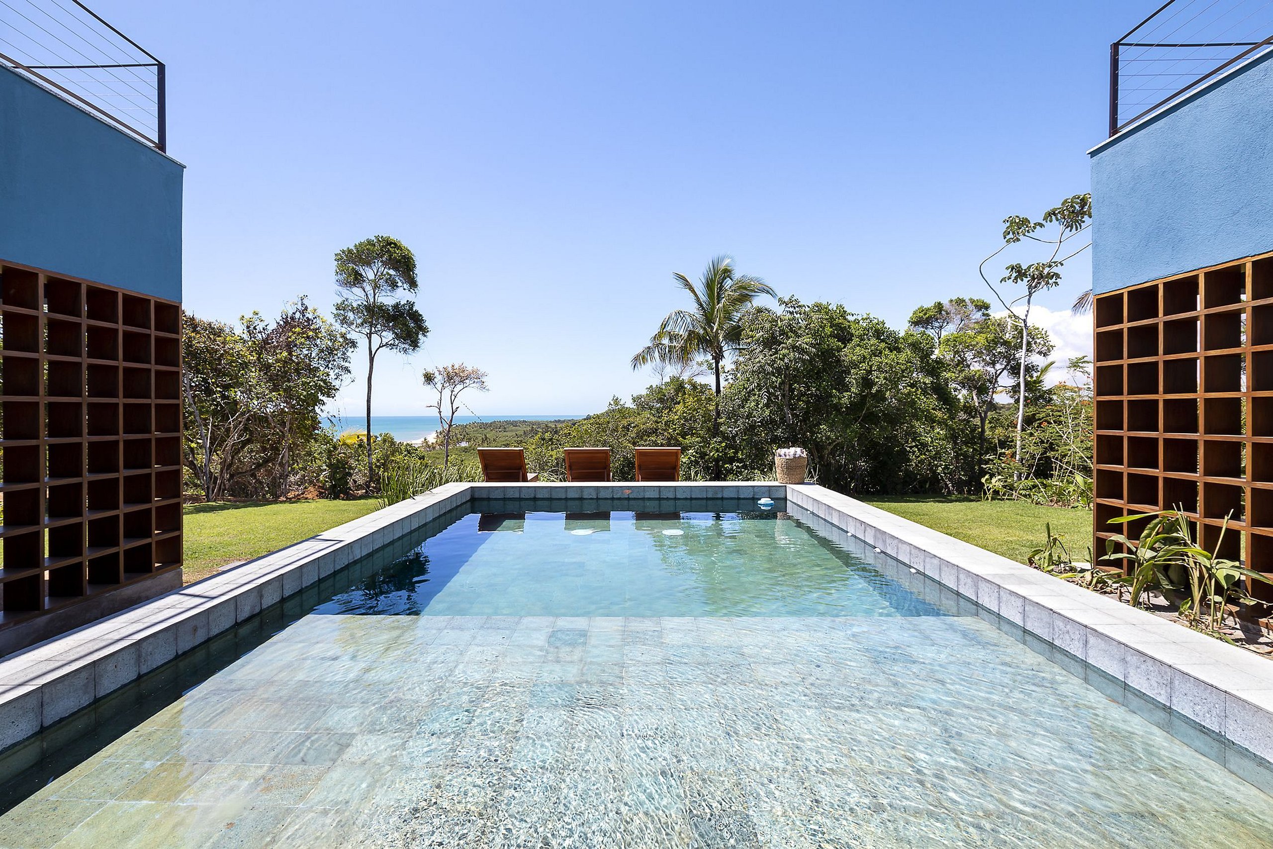 Property Image 2 - Beautiful villa with pool and sea view in Trancoso