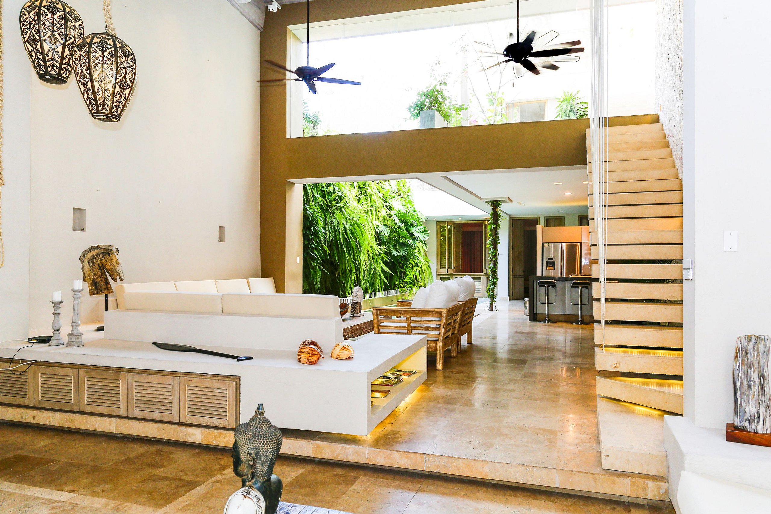 Property Image 2 - City Center Fancy Airy Home with Alluring Plunge Pool