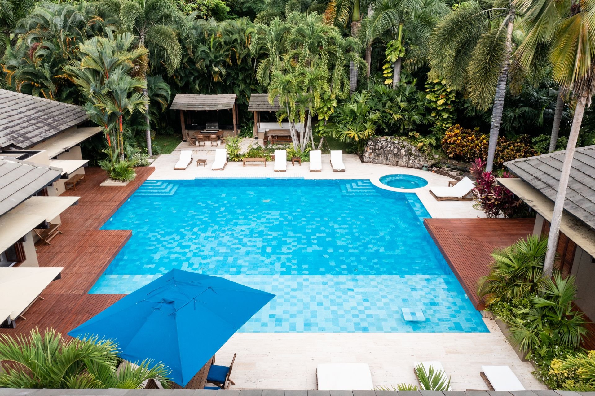 Property Image 1 - Idyllic Premium Tropical Home with Trendy Interior